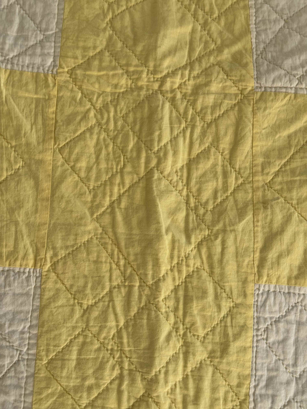 Vintage Quilt Dresden Plate Variation