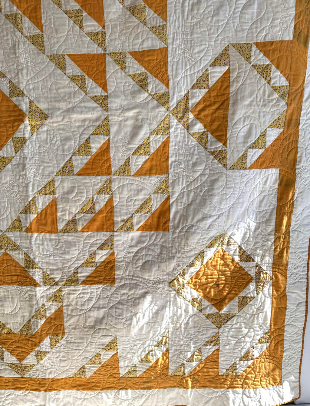 Vintage Quilt Geometric Medallion