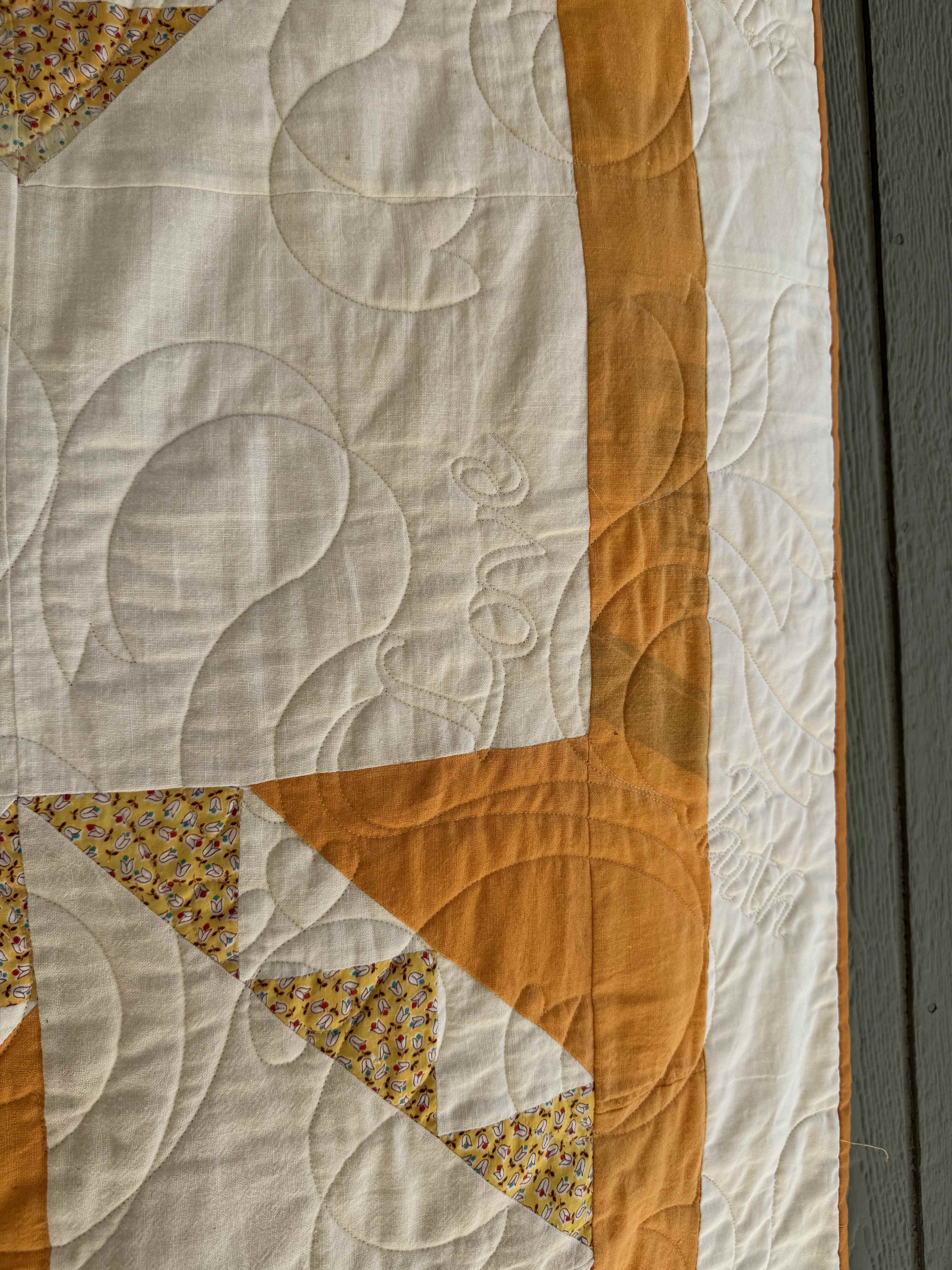 Vintage Quilt Geometric Medallion