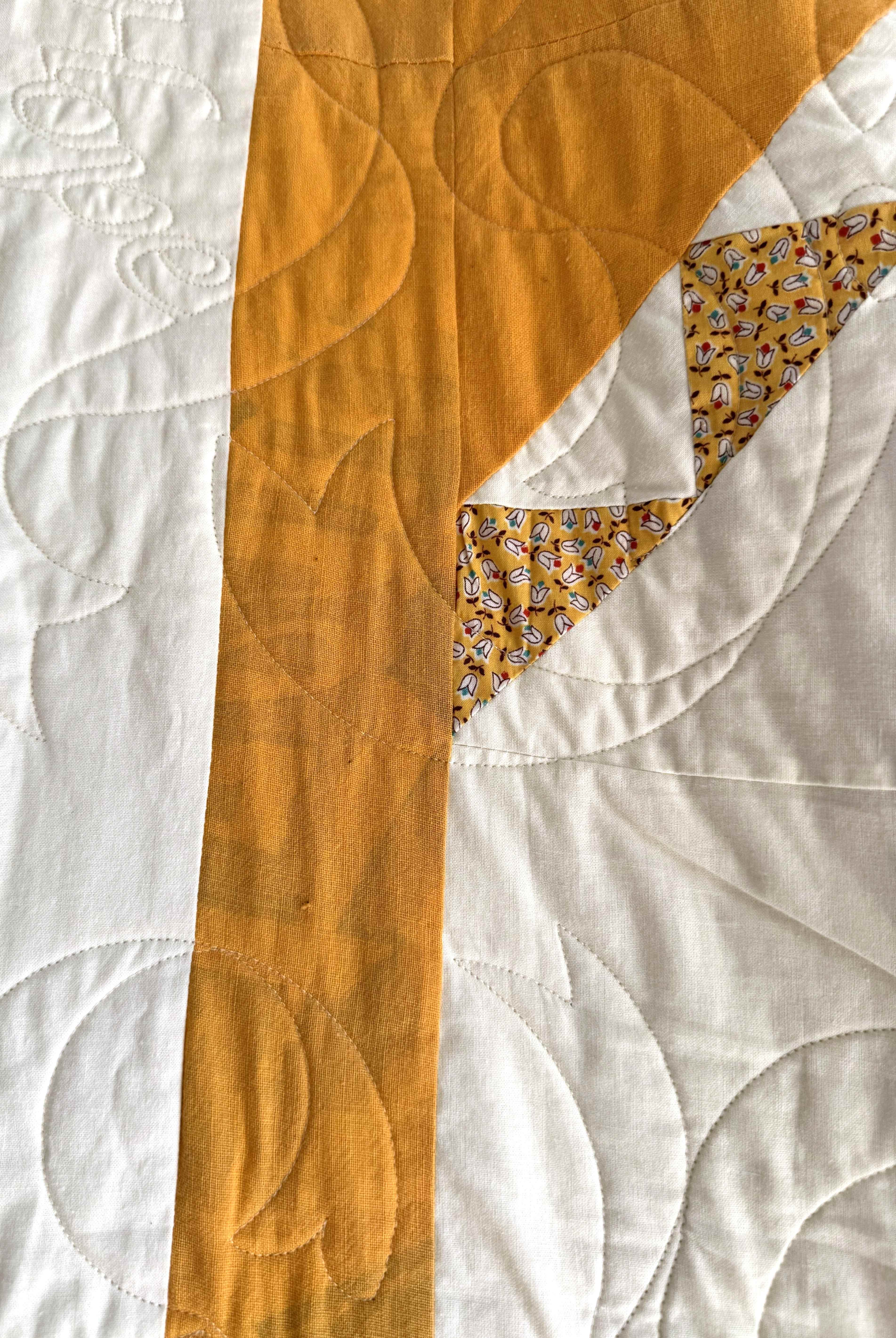 Vintage Quilt Geometric Medallion