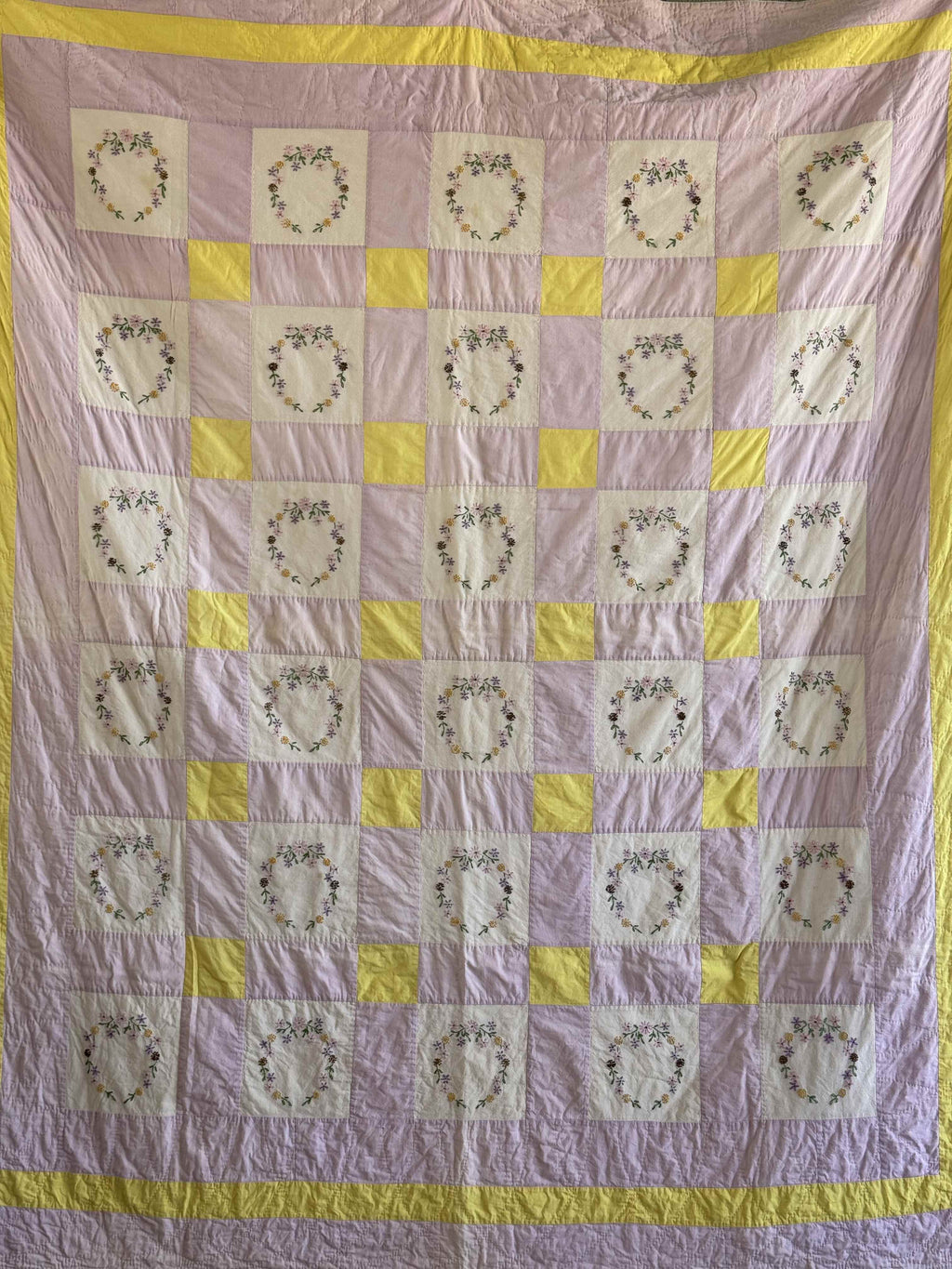 Vintage Quilt Floral Wreath Embroidered