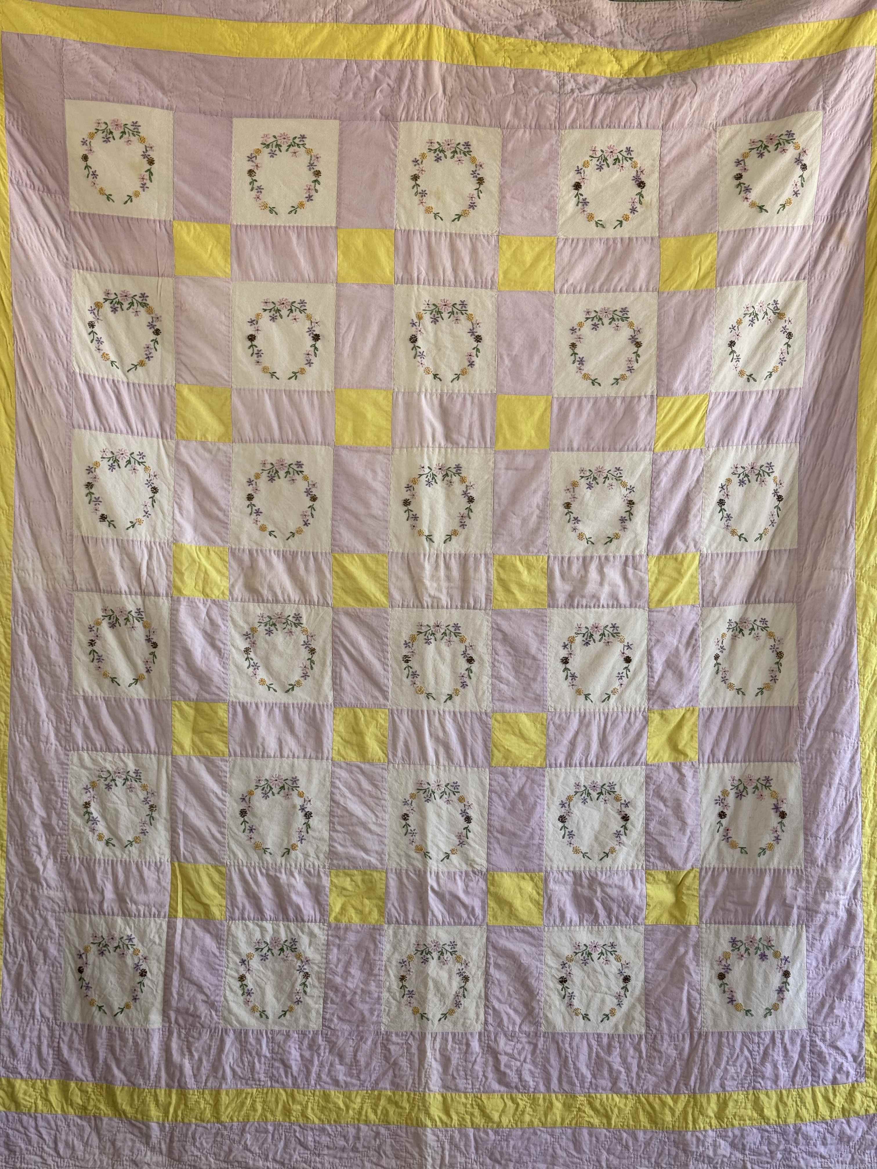 Vintage Quilt Floral Wreath Embroidered