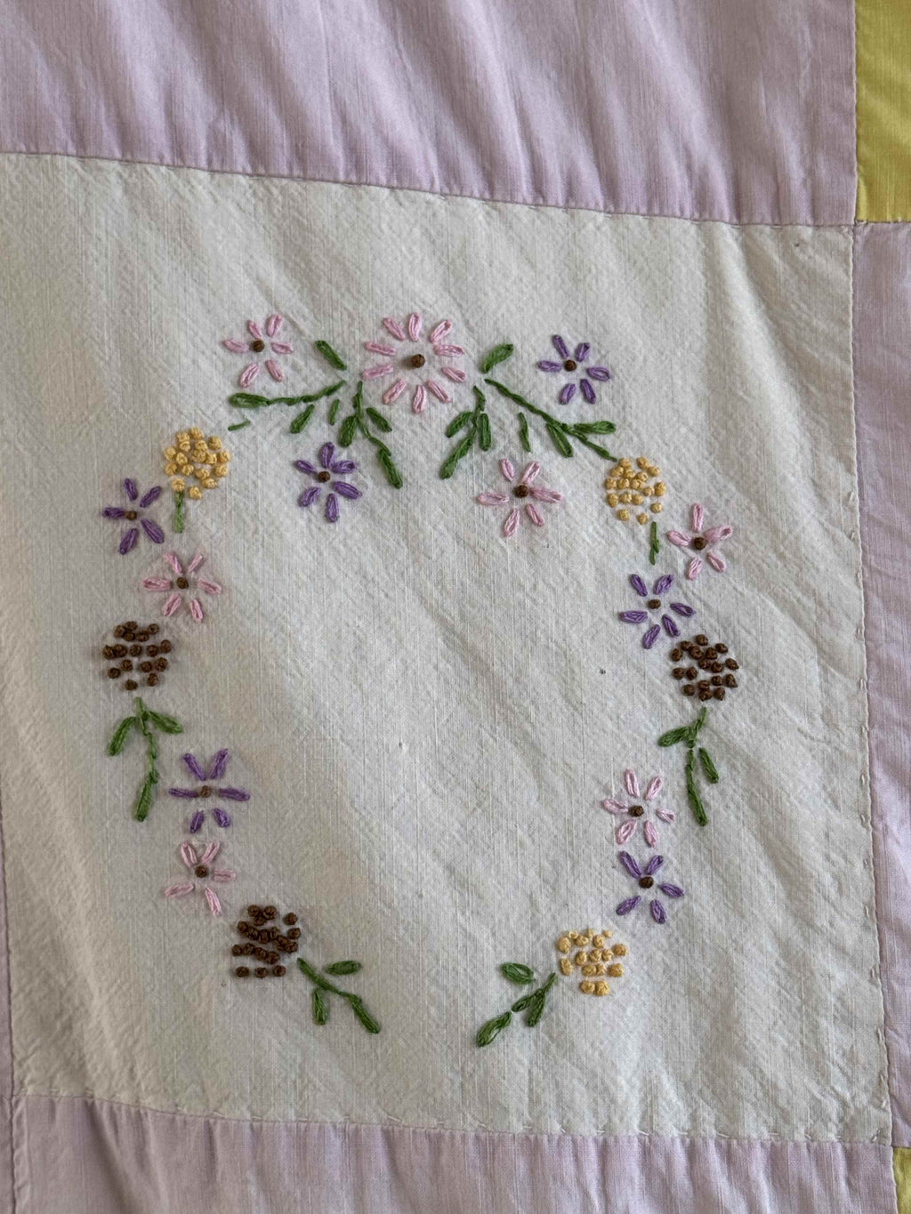 Vintage Quilt Floral Wreath Embroidered