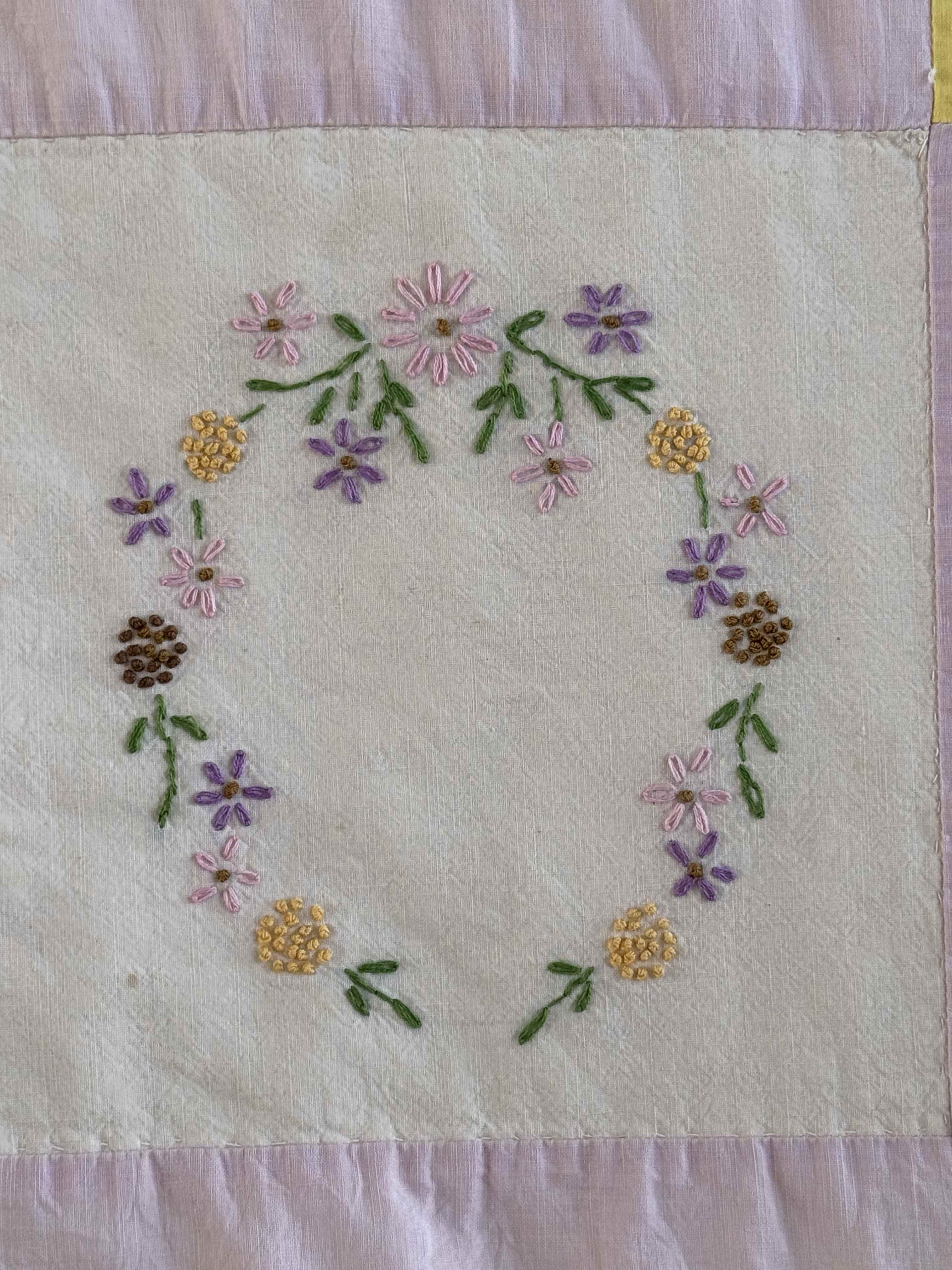 Vintage Quilt Floral Wreath Embroidered