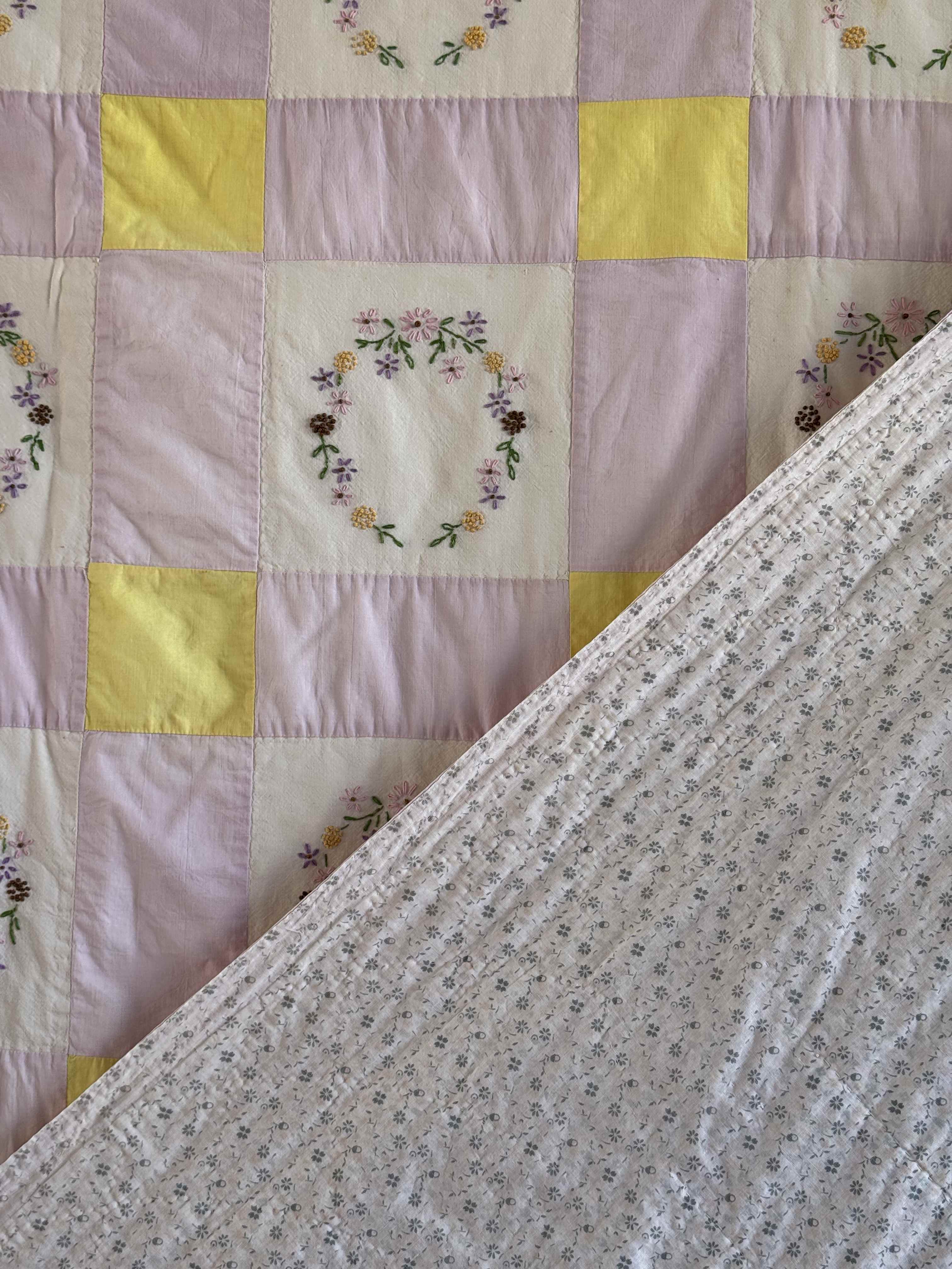 Vintage Quilt Floral Wreath Embroidered