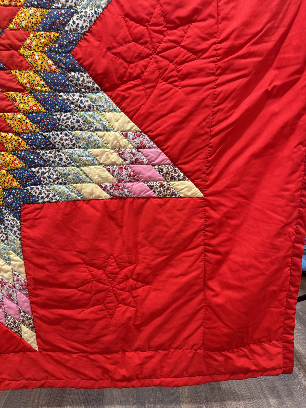 Vintage Quilt Red Lonestar
