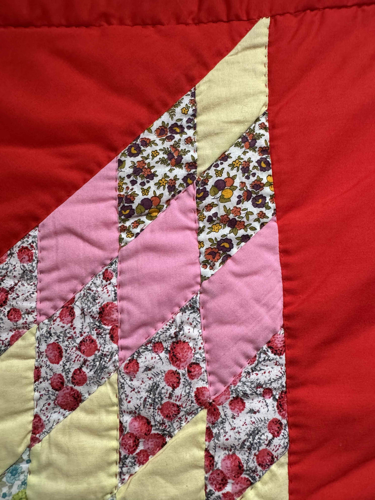 Vintage Quilt Red Lonestar