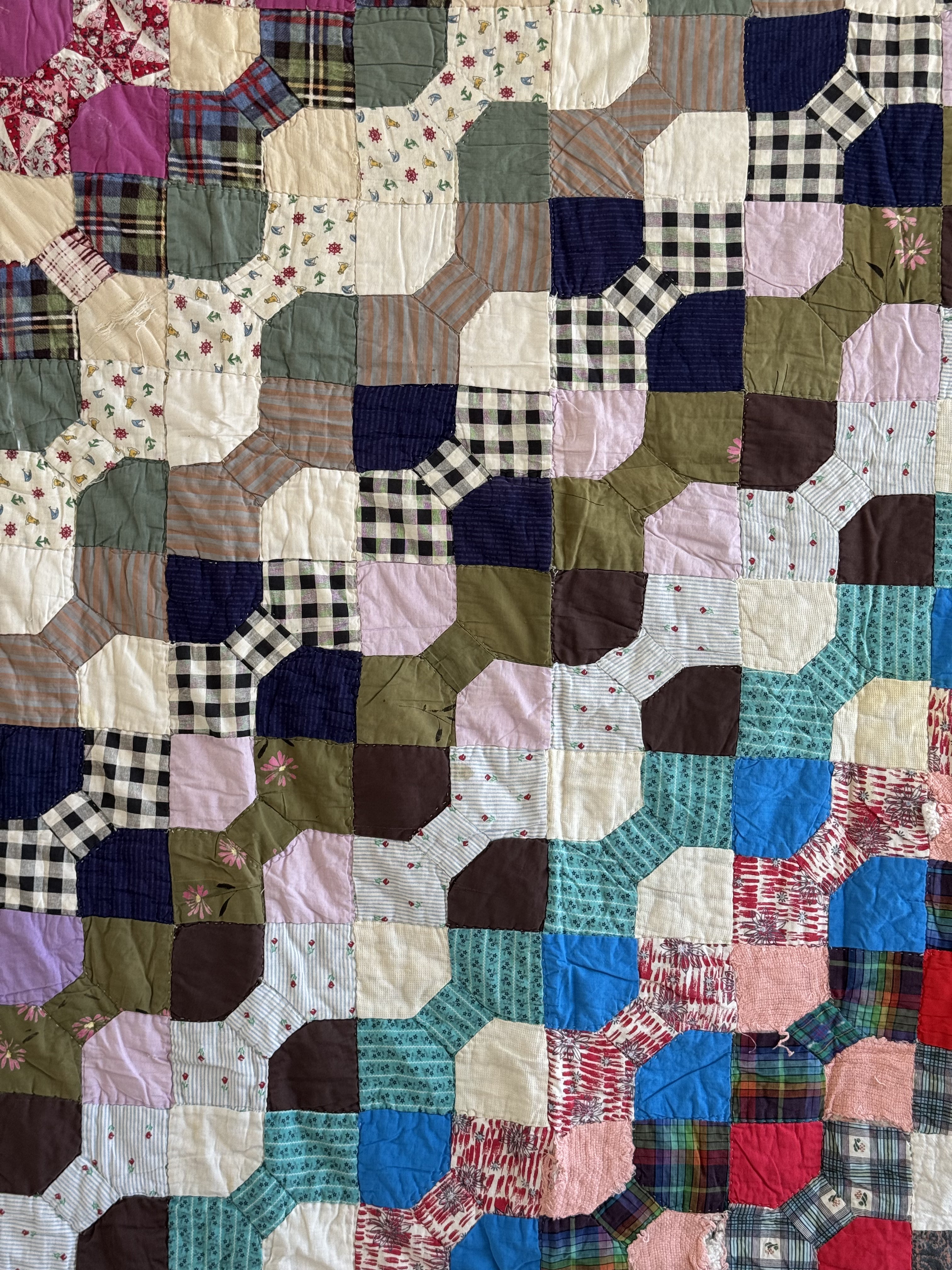 Vintage Cutter Quilt Snowball Chain Variation