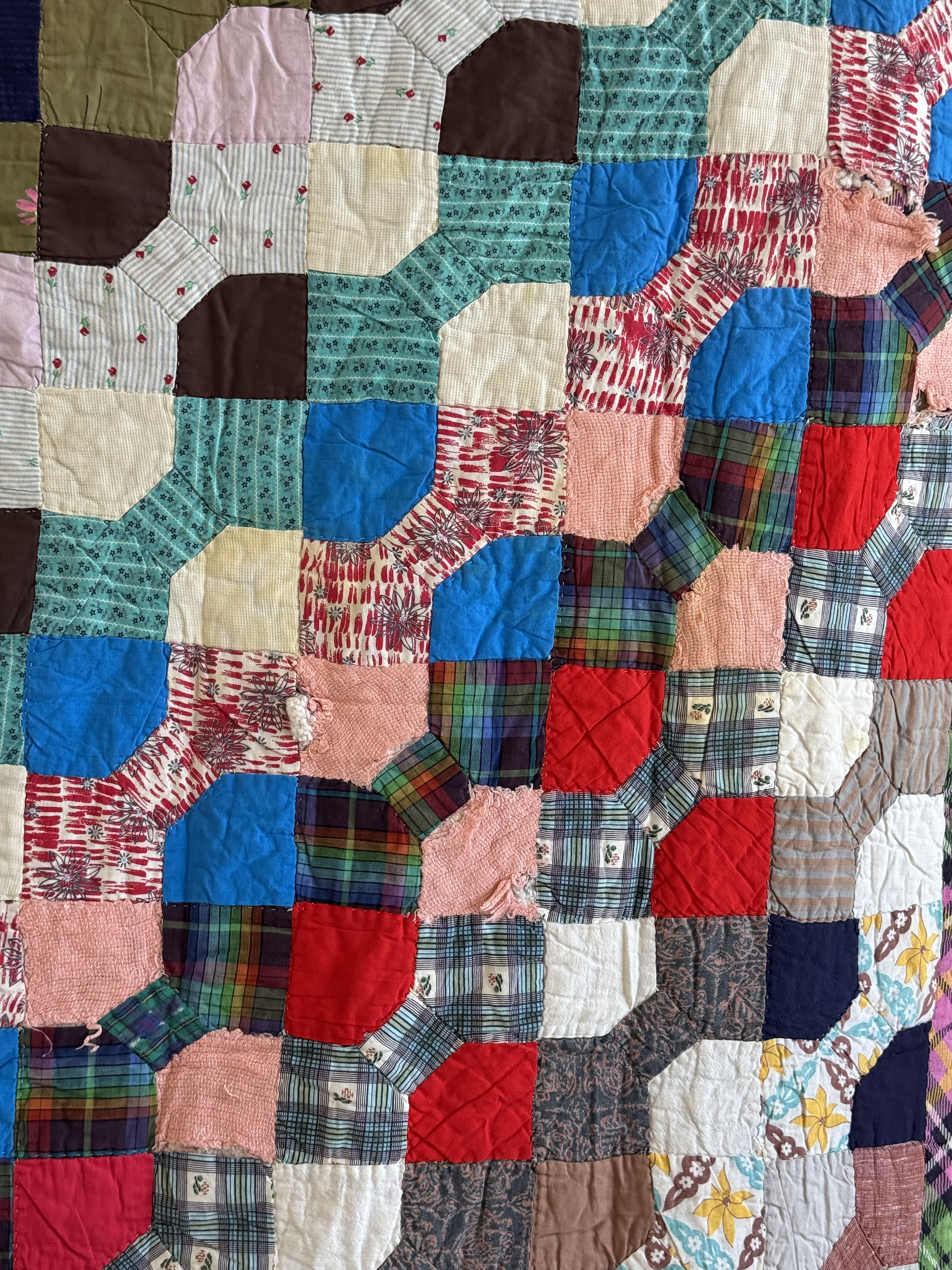 Vintage Cutter Quilt Snowball Chain Variation