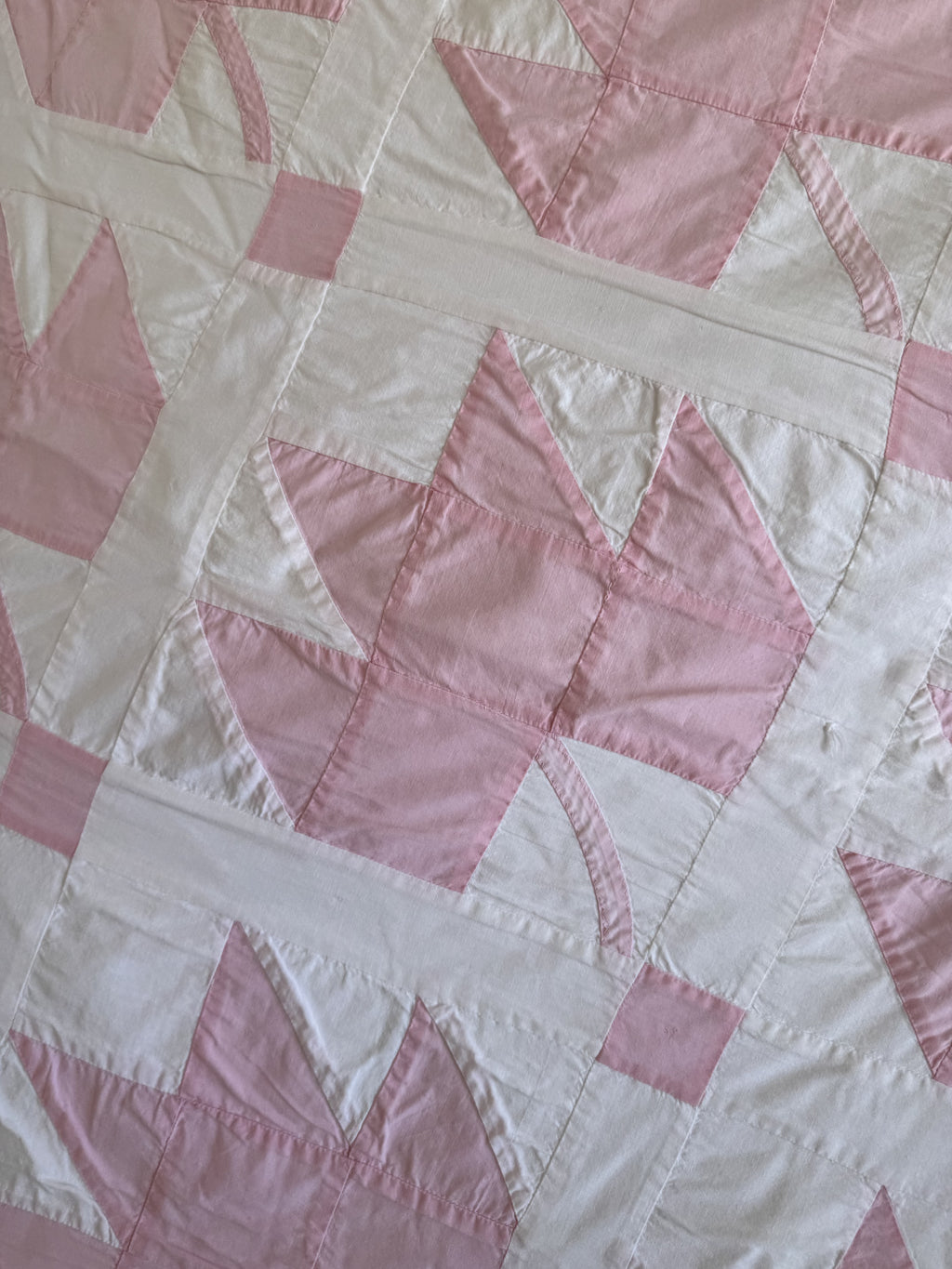 Vintage Quilt Pink Maple Leaf