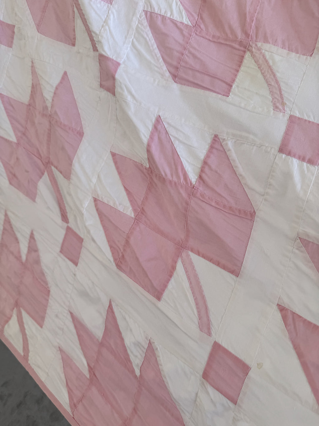 Vintage Quilt Pink Maple Leaf