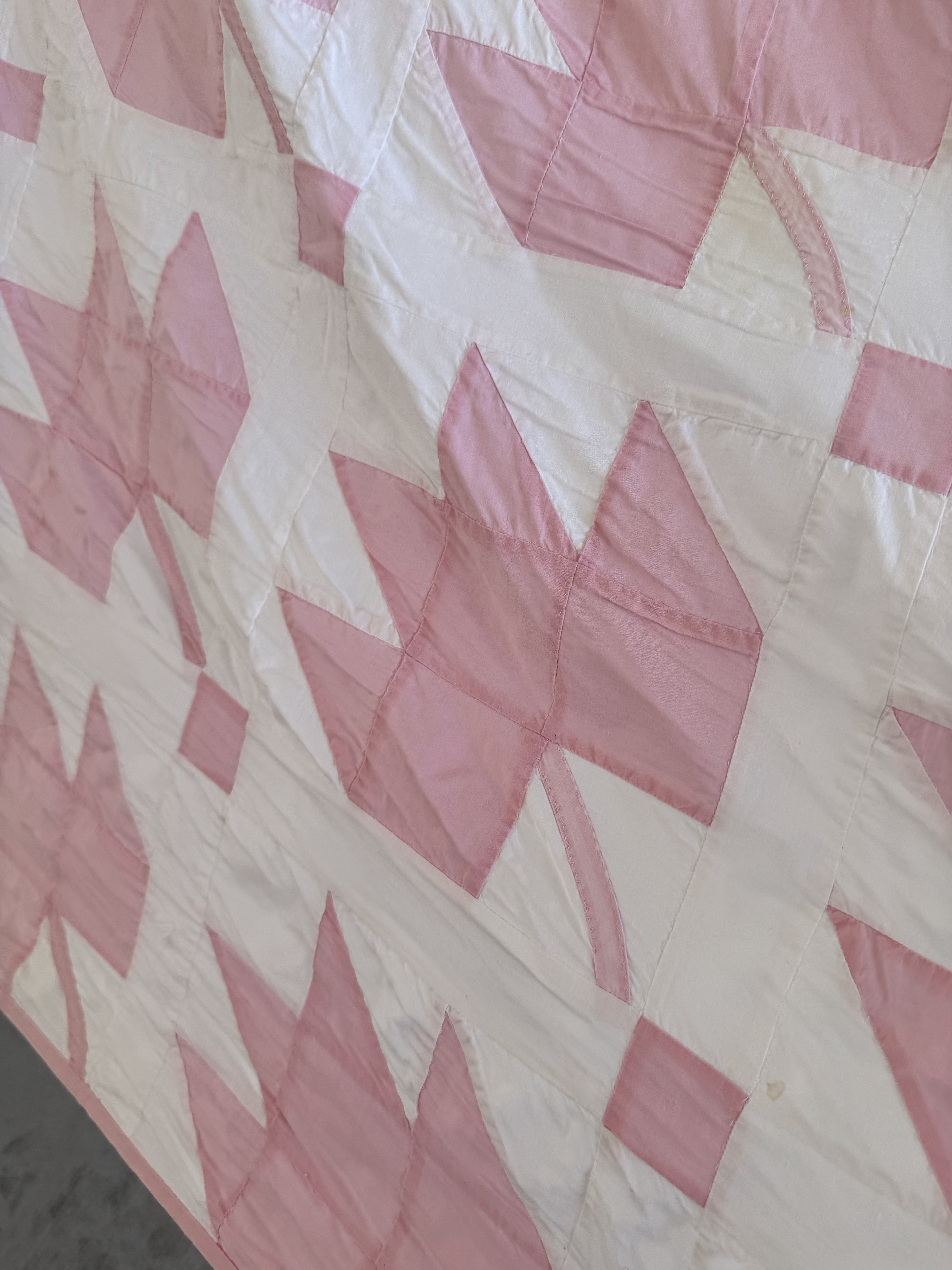 Vintage Quilt Pink Maple Leaf
