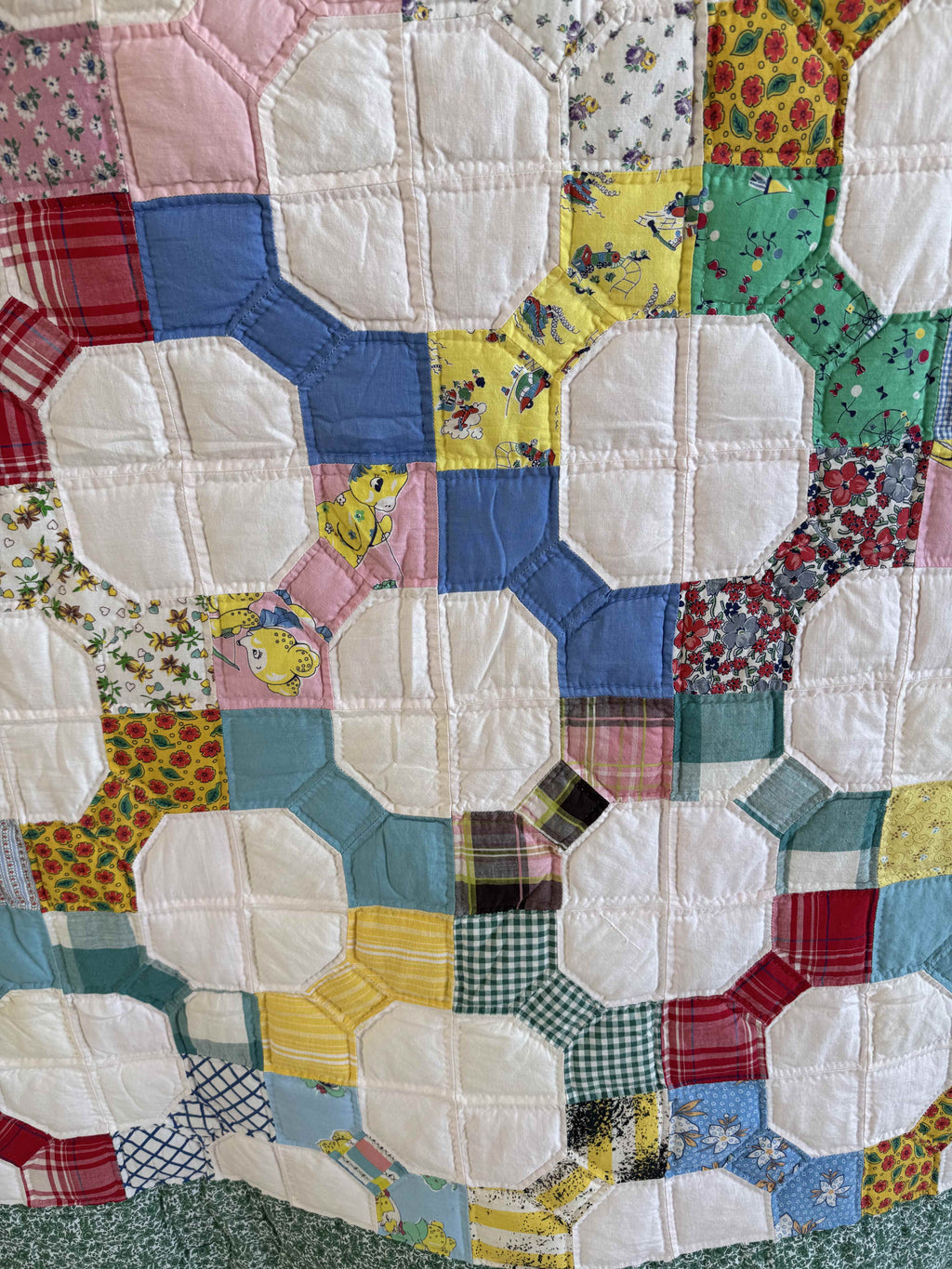 Vintage Bowtie Quilt 3D Variation Quilt