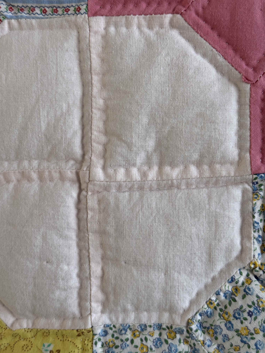 Vintage Bowtie Quilt 3D Variation Quilt