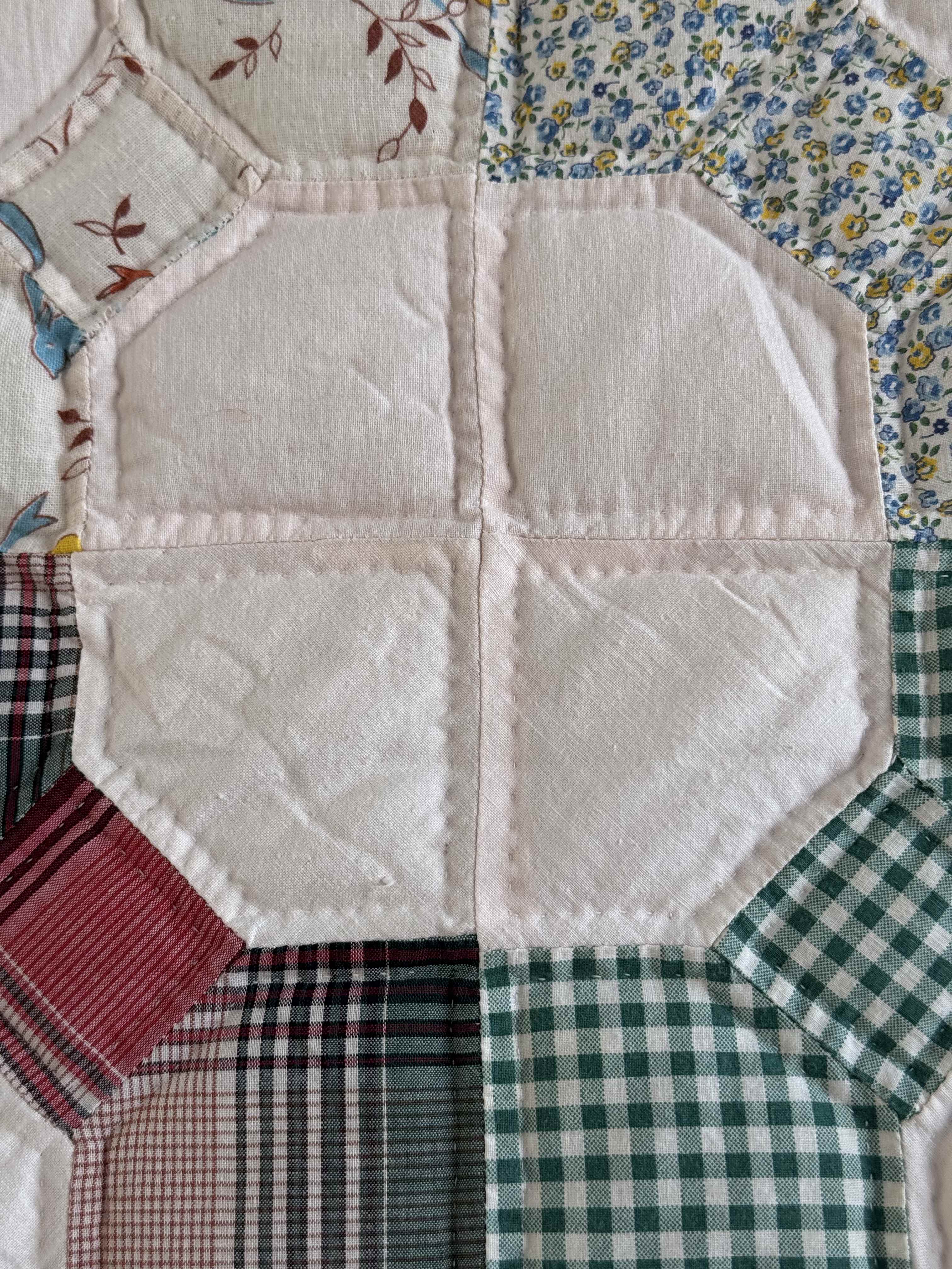 Vintage Bowtie Quilt 3D Variation Quilt