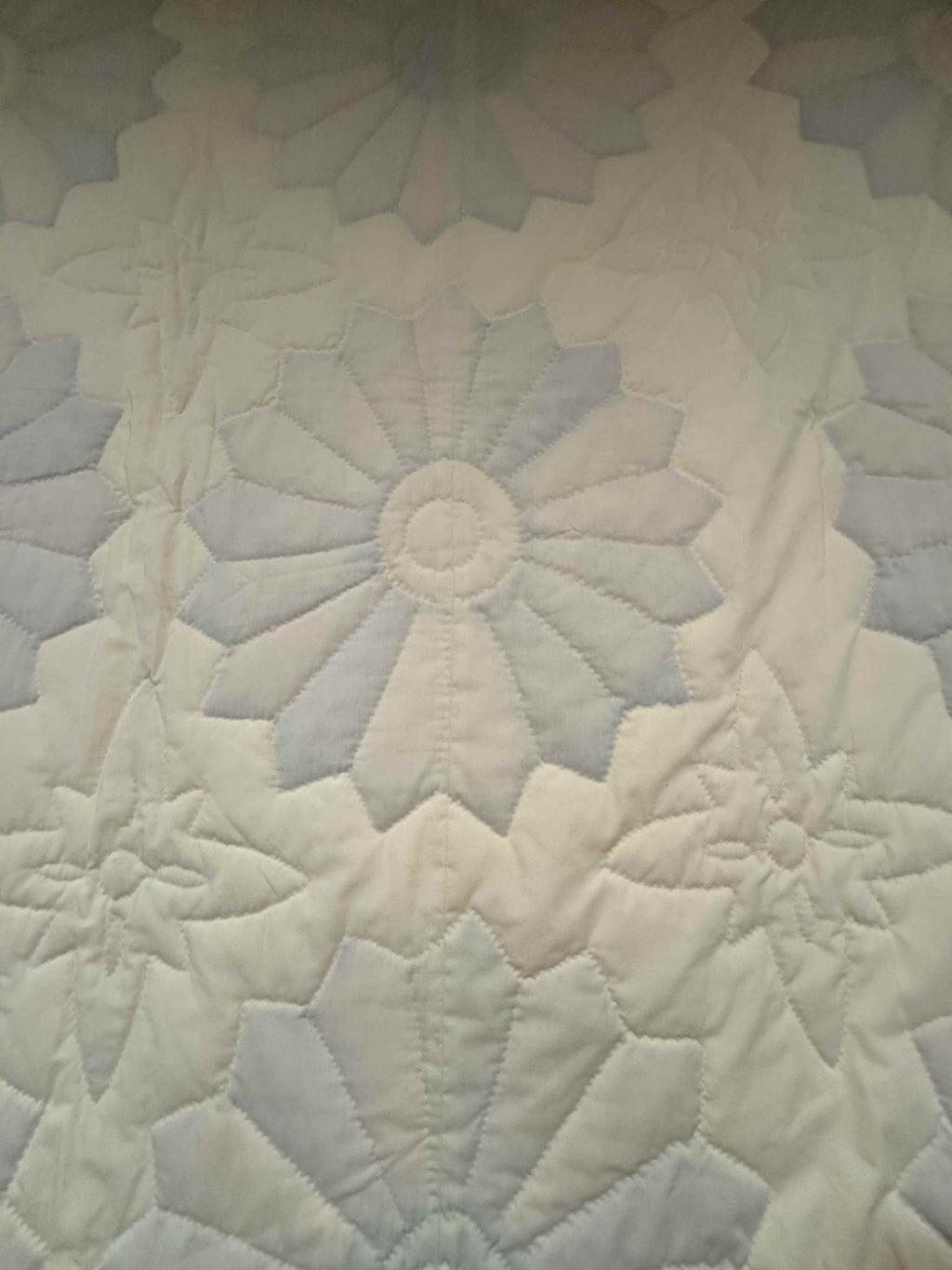 Vintage Quilt Yellow Feed Sack Dresden Plate