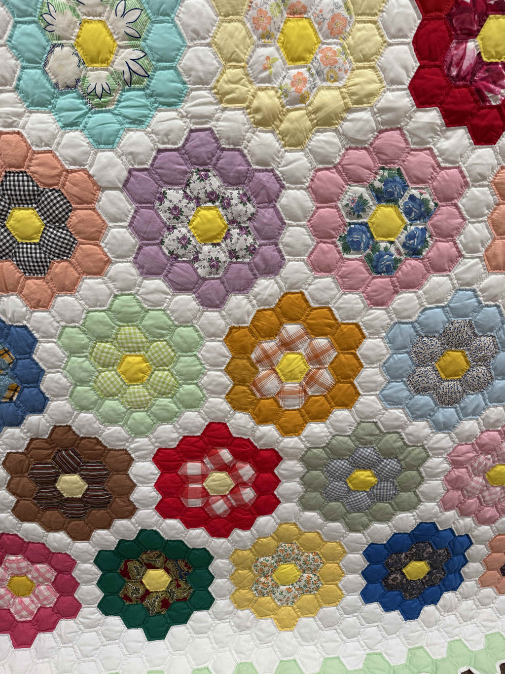 Vintage Quilt Grandmother's Flower Garden