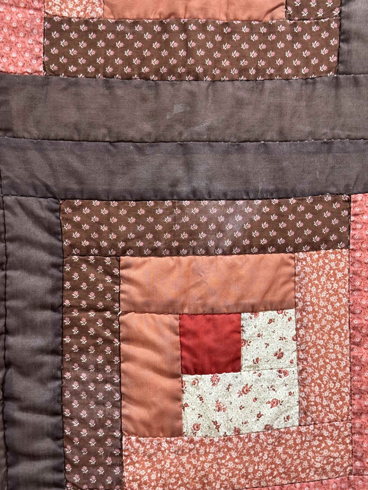Vintage Quilt Autumn Log Cabin