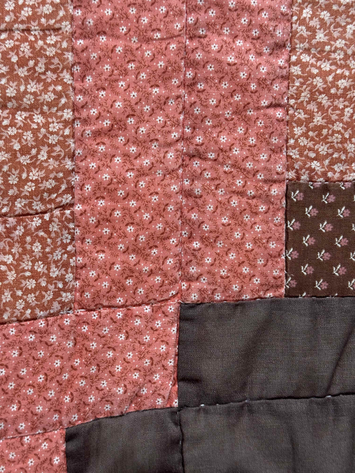 Vintage Quilt Autumn Log Cabin