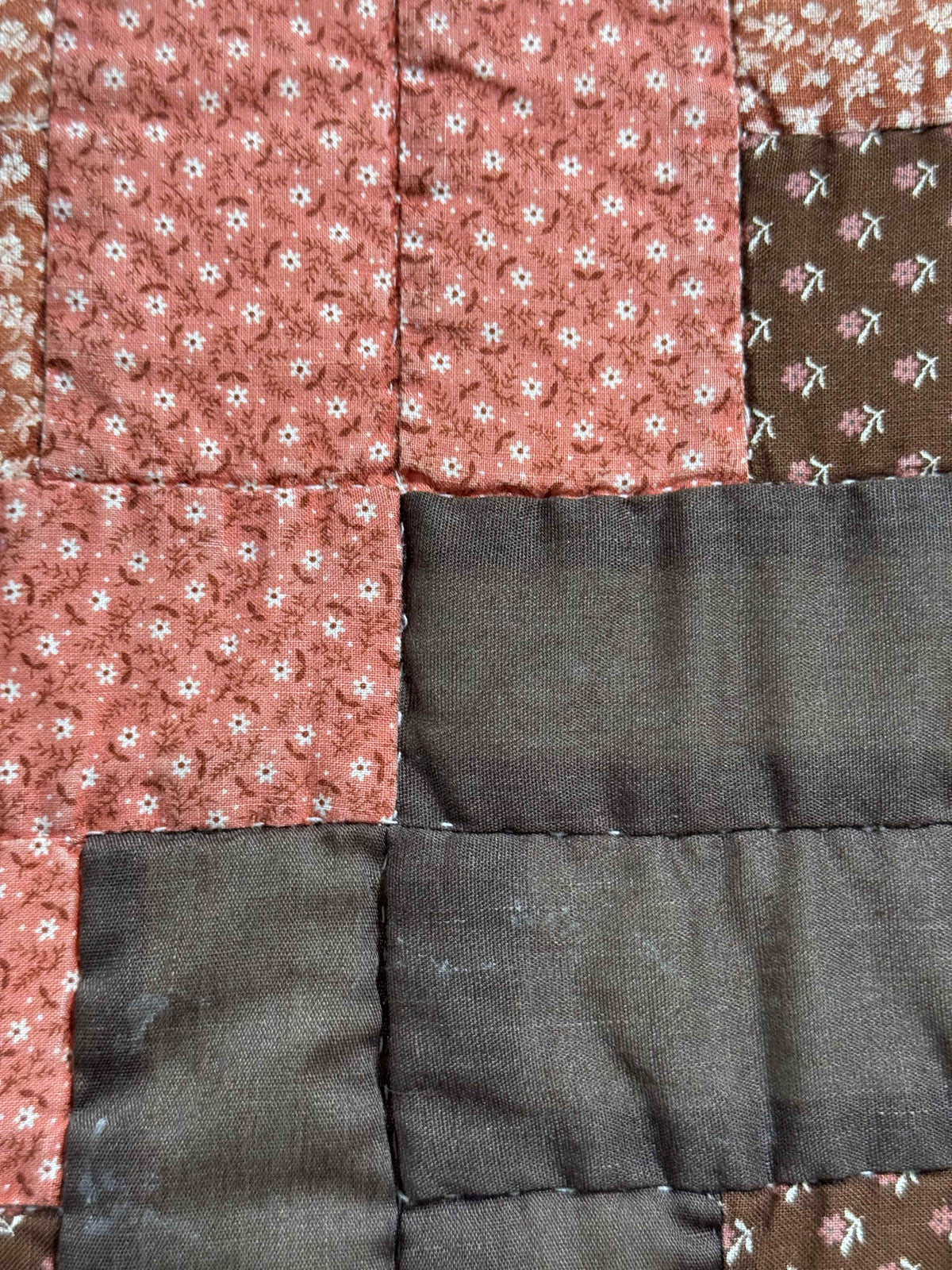 Vintage Quilt Autumn Log Cabin