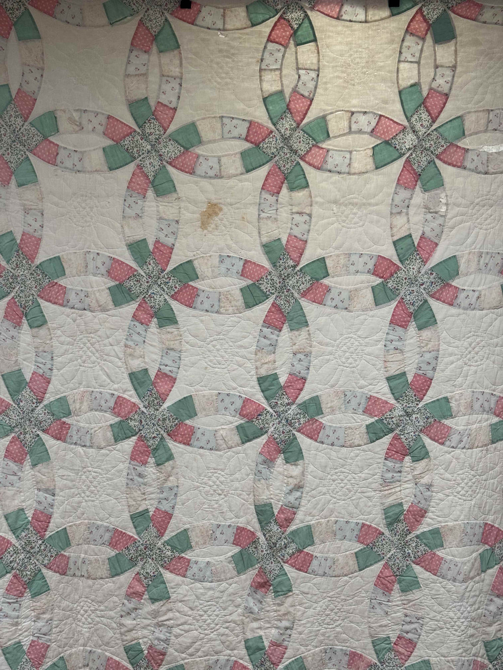 Vintage Double Wedding Ring Quilt