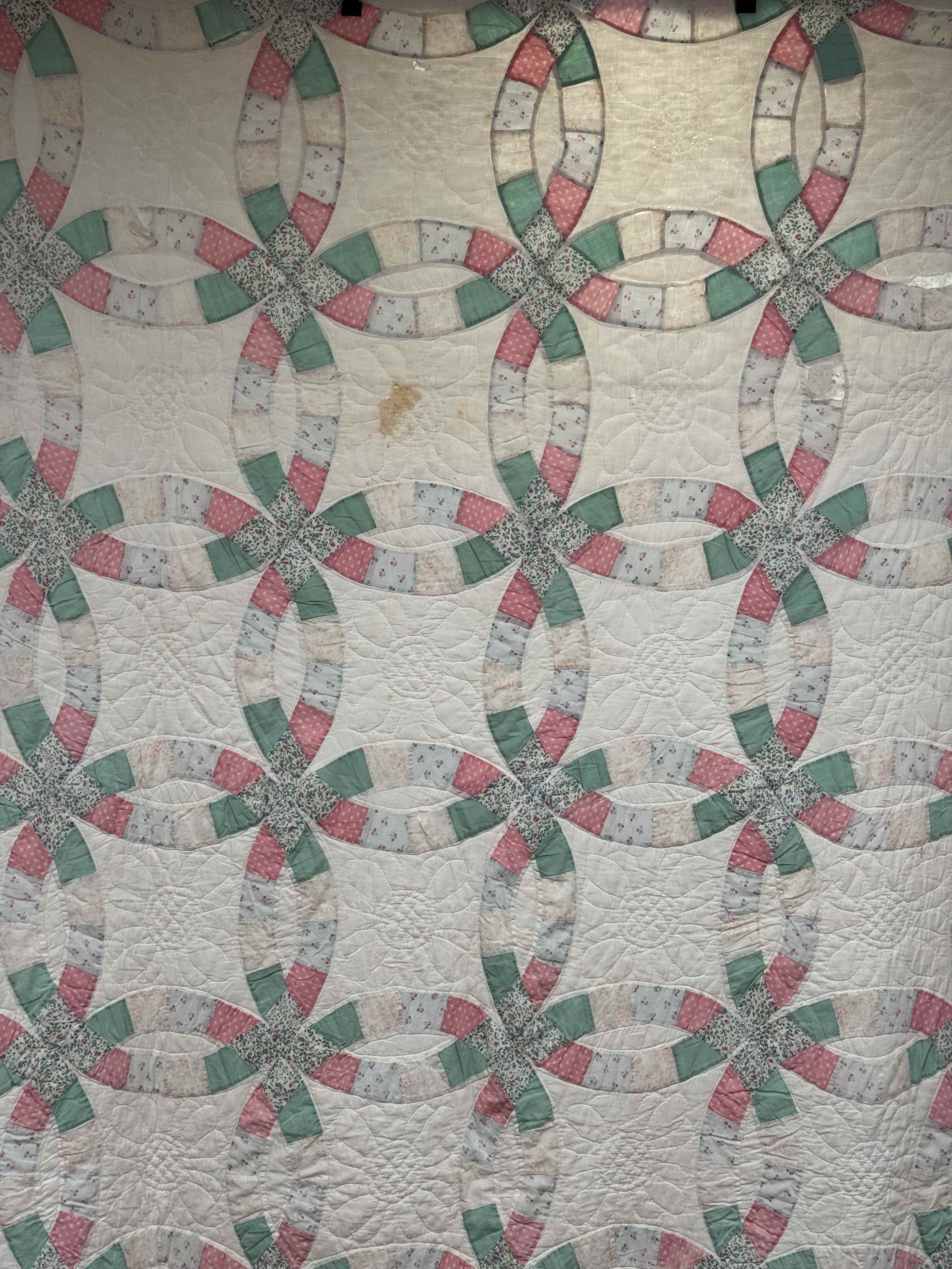 Vintage Double Wedding Ring Quilt