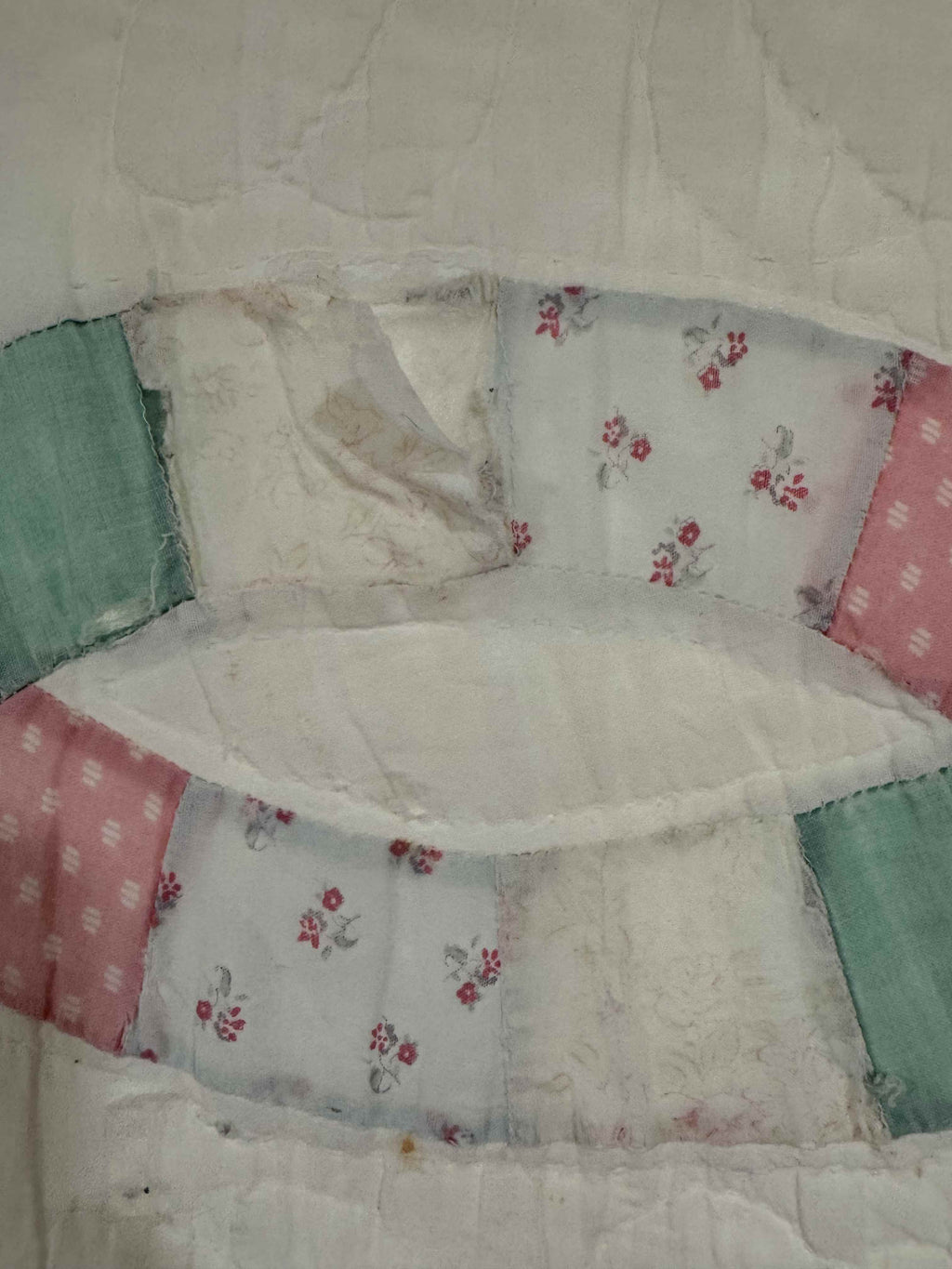 Vintage Double Wedding Ring Quilt