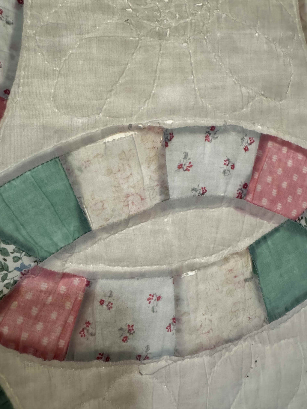 Vintage Double Wedding Ring Quilt