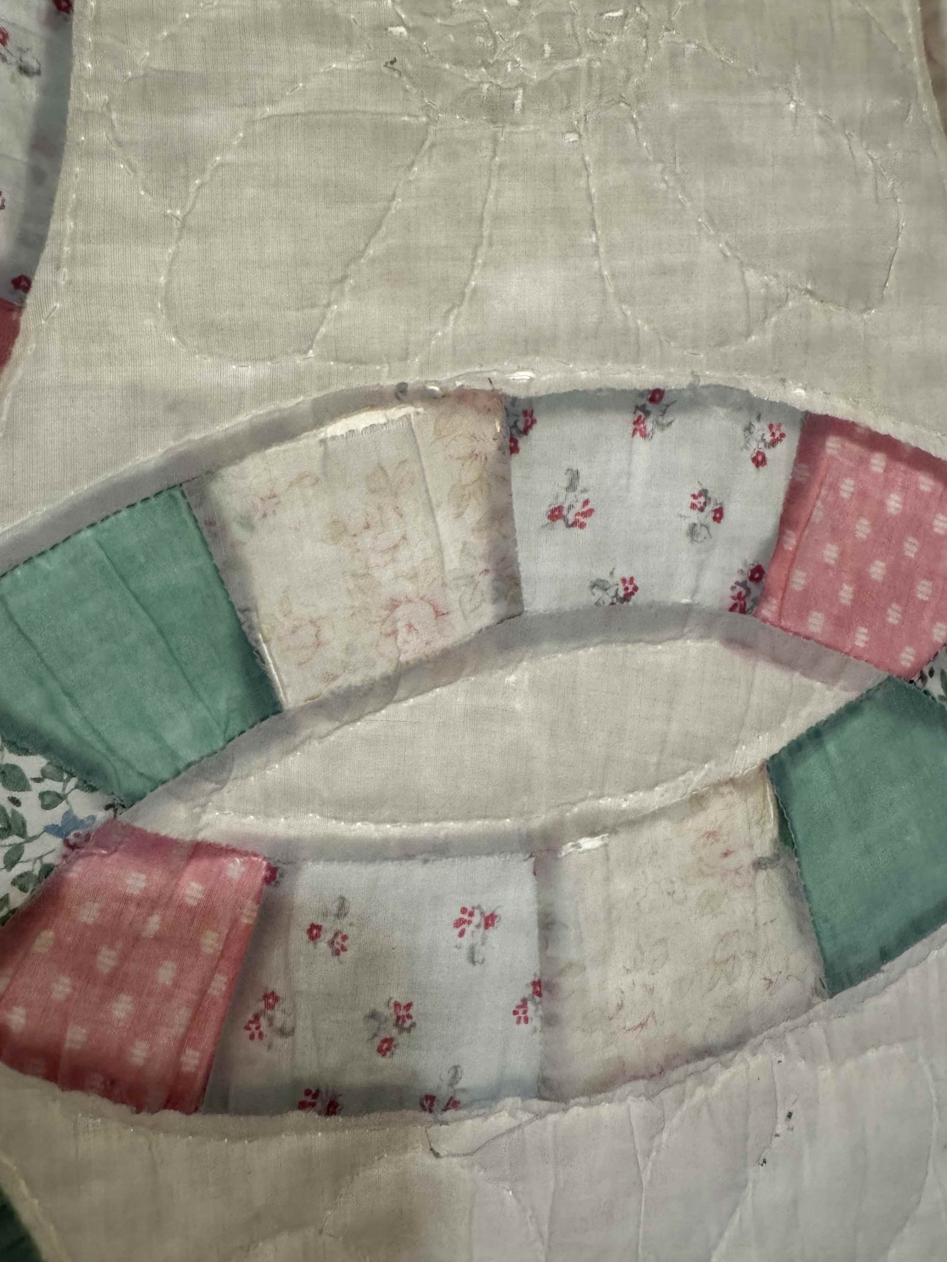 Vintage Double Wedding Ring Quilt