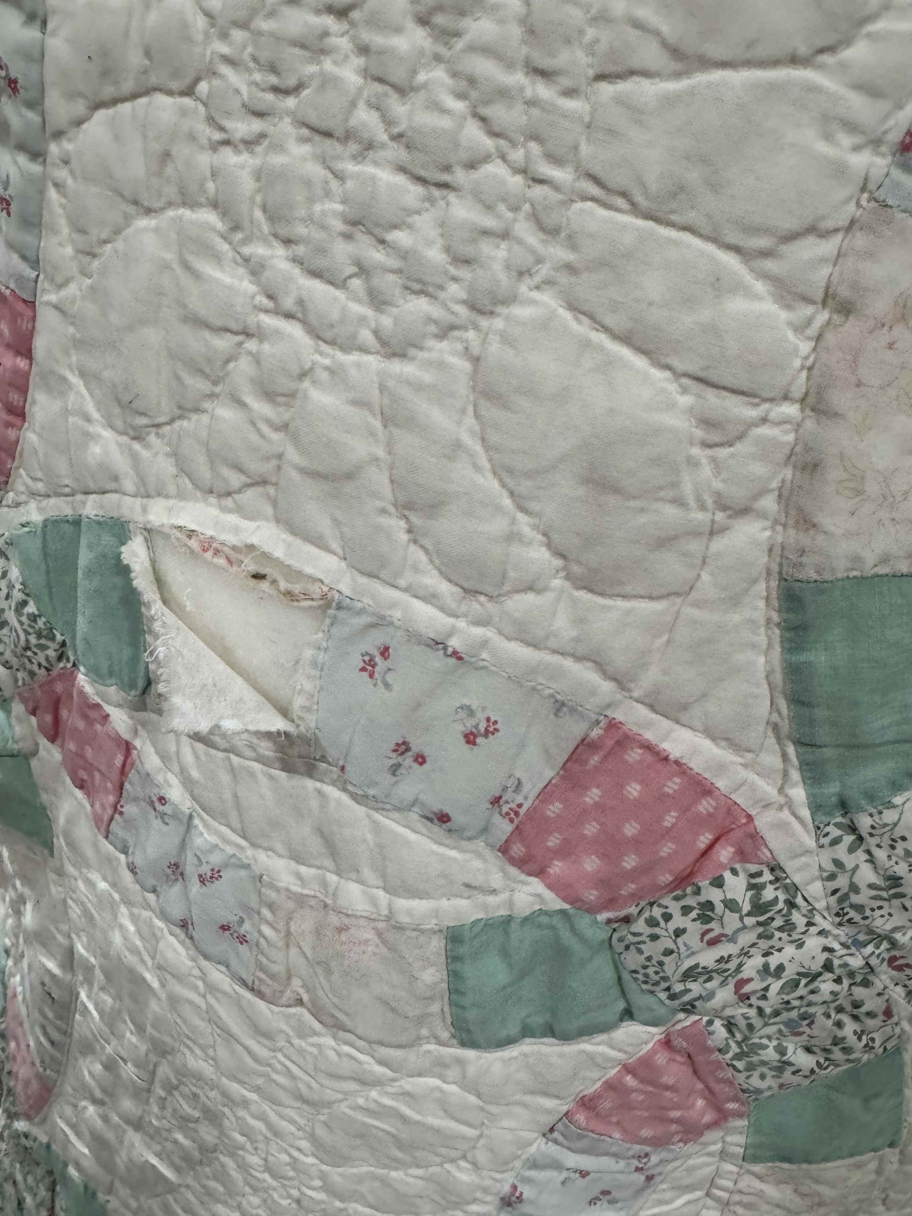 Vintage Double Wedding Ring Quilt