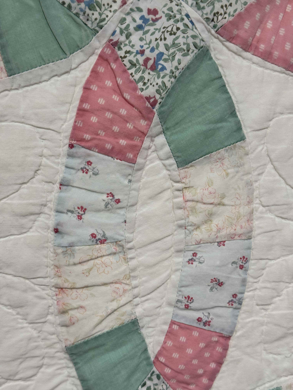 Vintage Double Wedding Ring Quilt