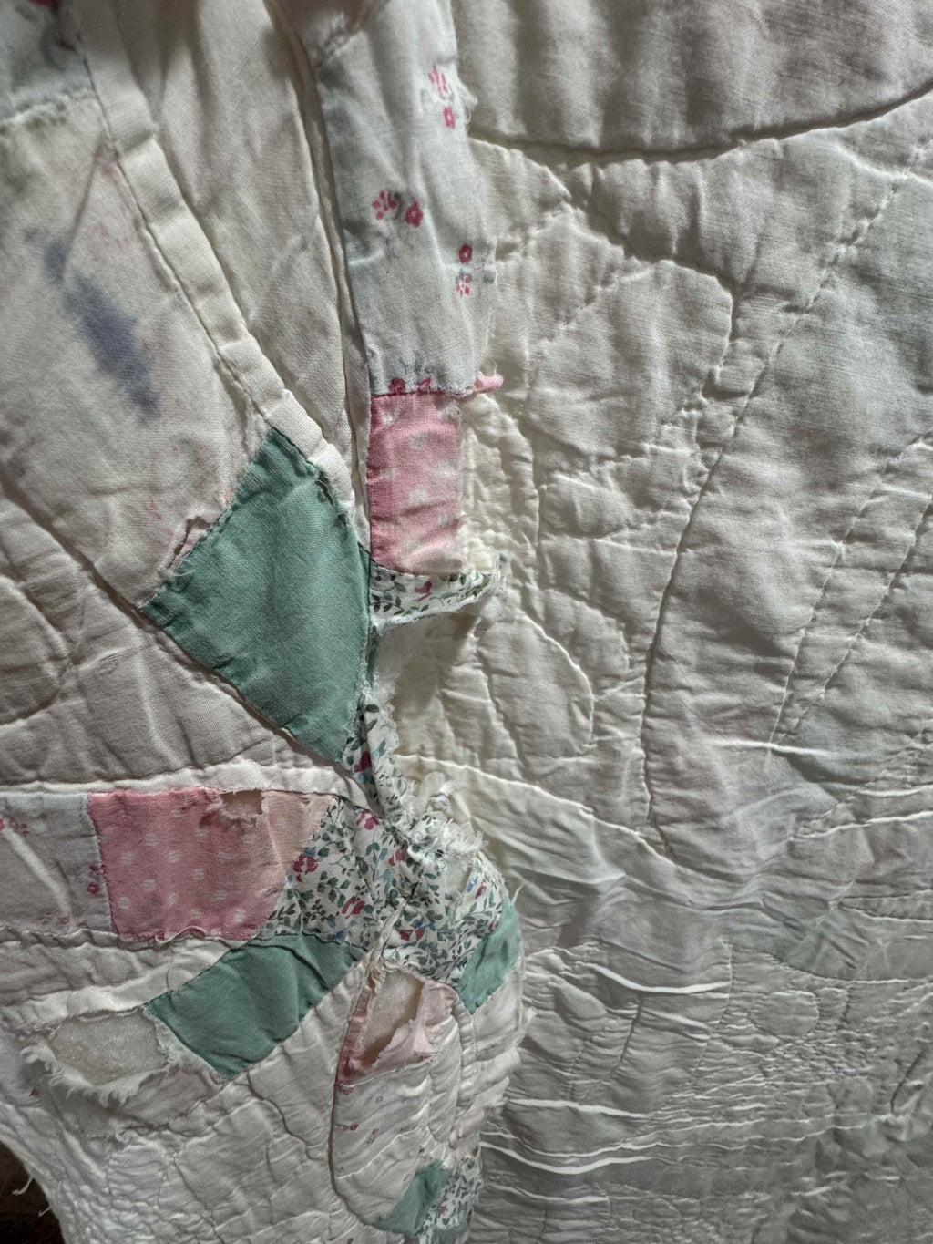 Vintage Double Wedding Ring Quilt