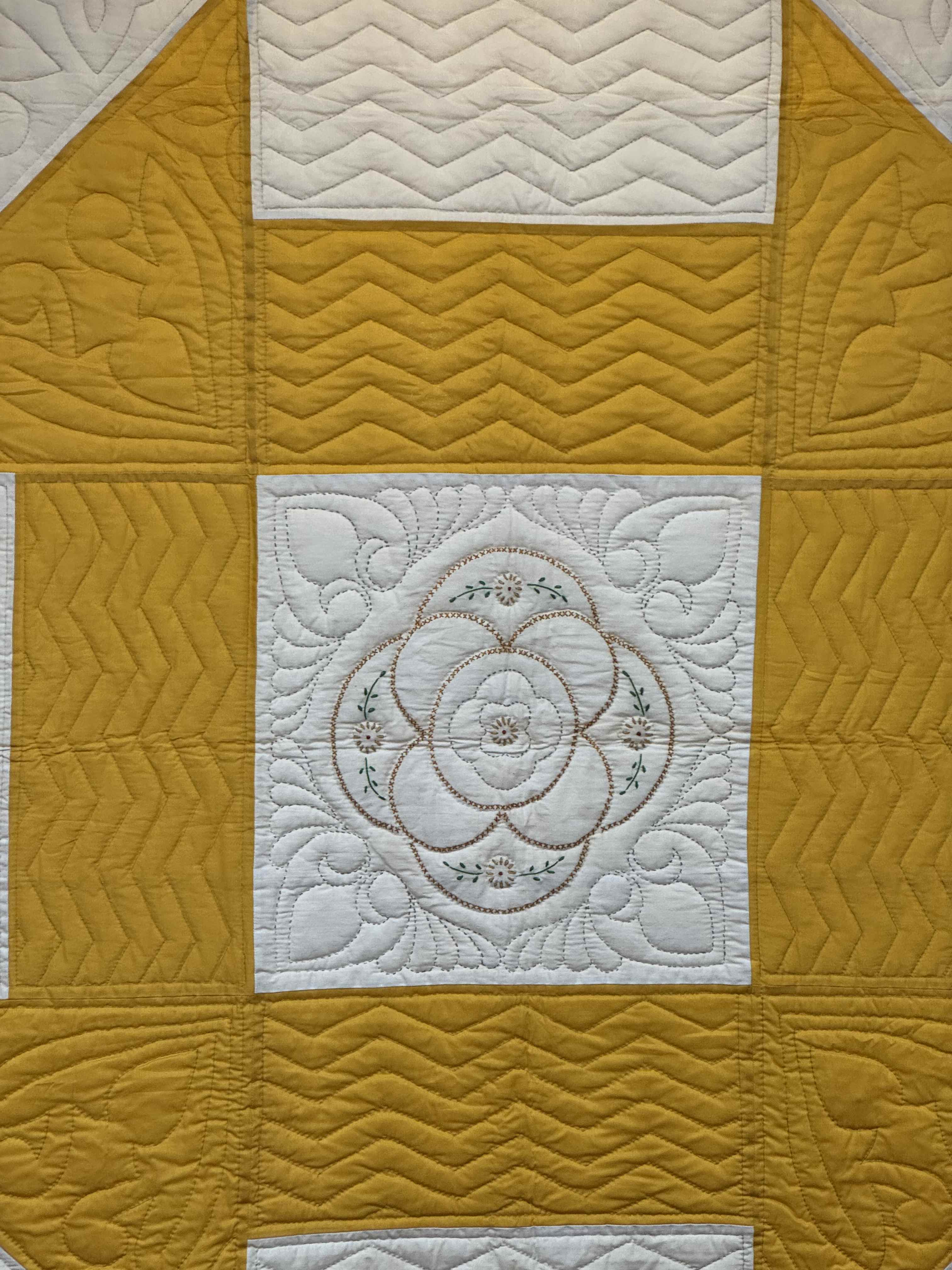 Vintage Shoo Fly Medallion Quilt