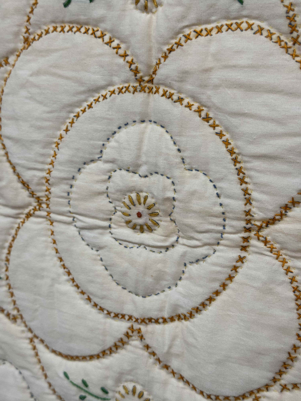 Vintage Shoo Fly Medallion Quilt