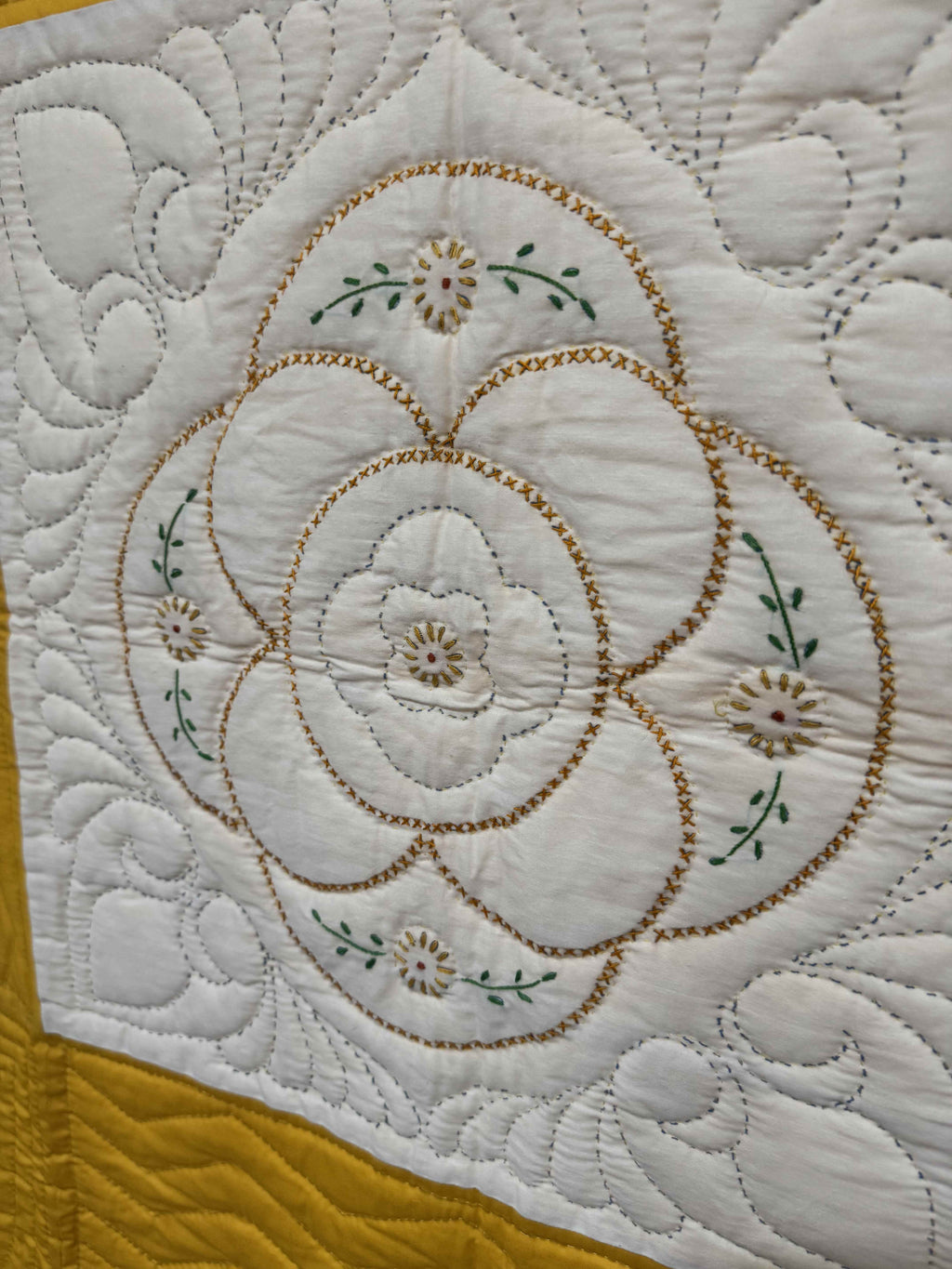 Vintage Shoo Fly Medallion Quilt