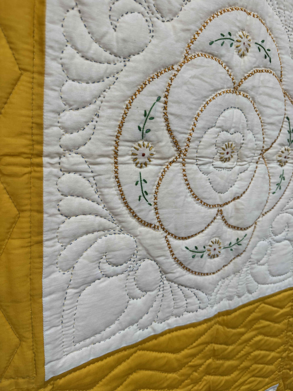Vintage Shoo Fly Medallion Quilt