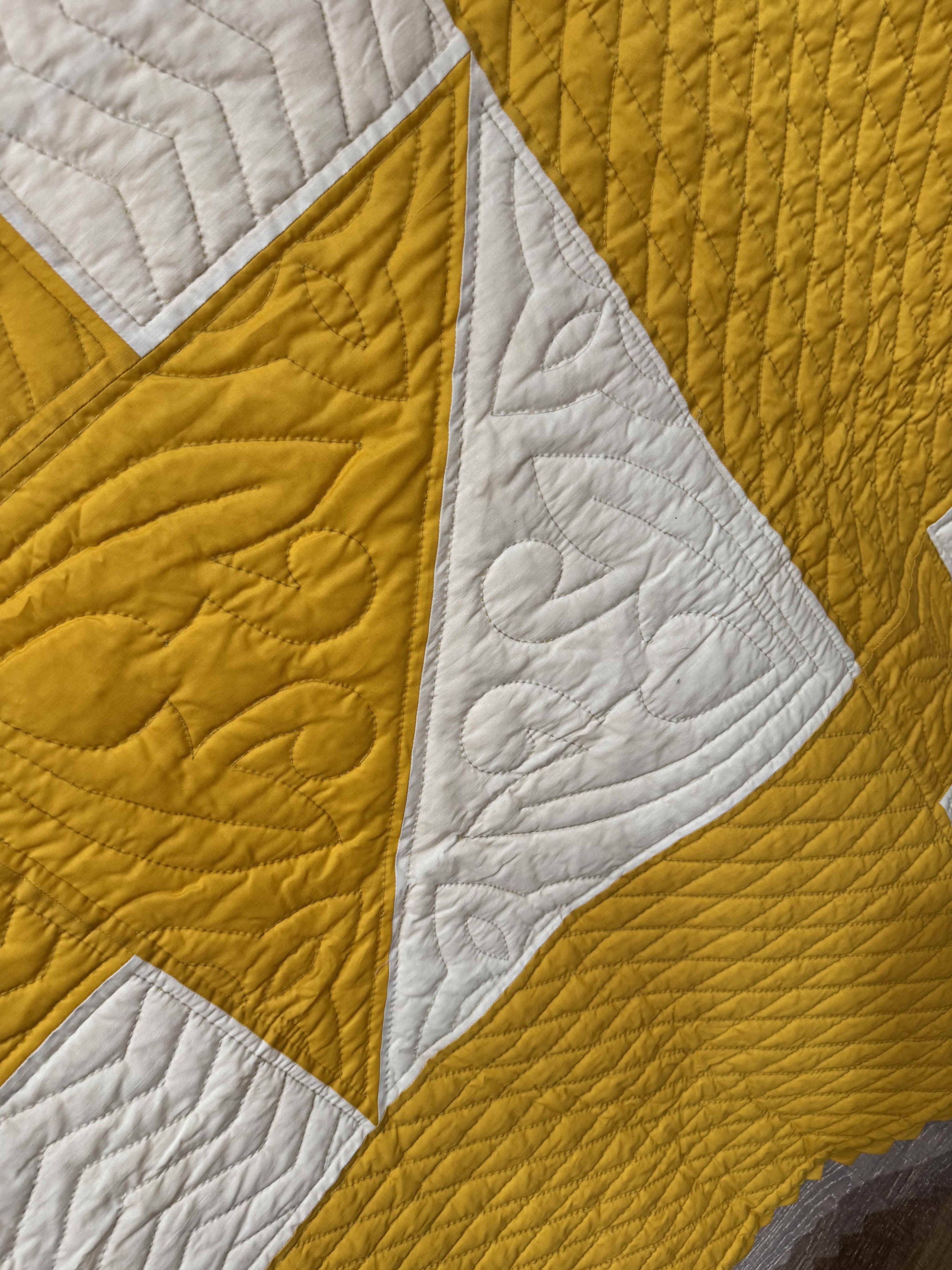 Vintage Shoo Fly Medallion Quilt