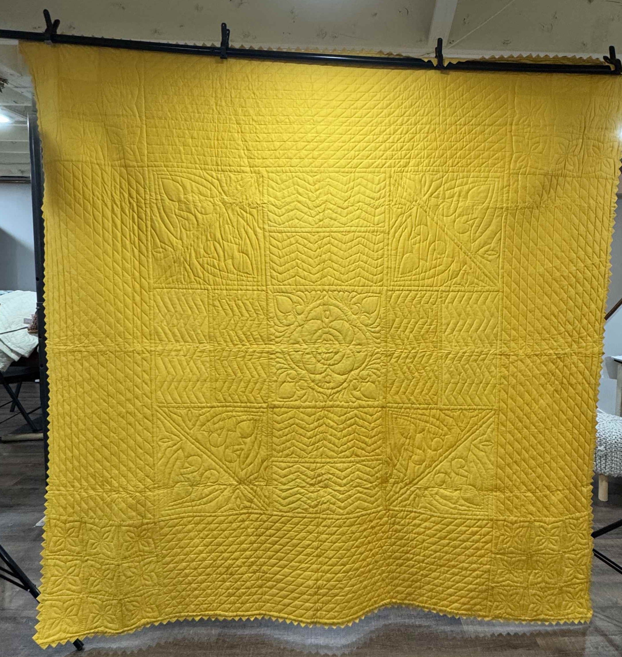 Vintage Shoo Fly Medallion Quilt
