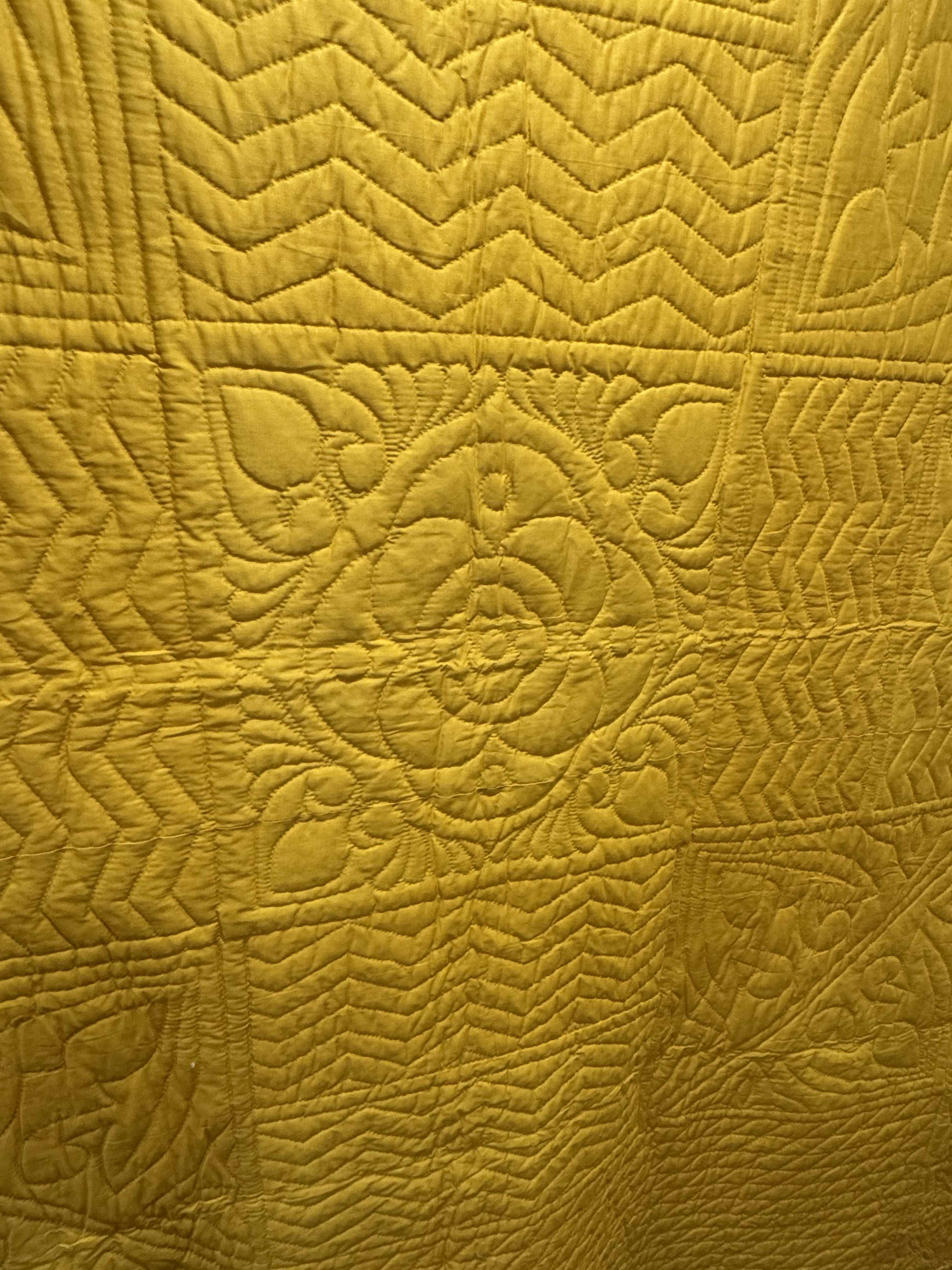 Vintage Shoo Fly Medallion Quilt