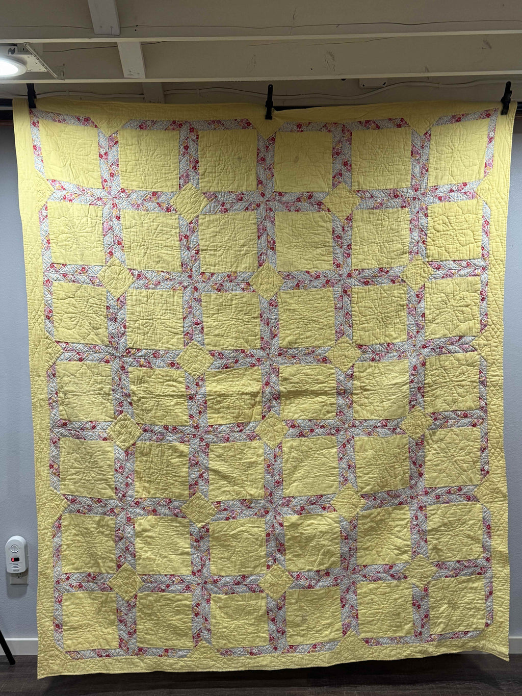 **SOLD** Vintage Quilt Lattice Yellow **SOLD**