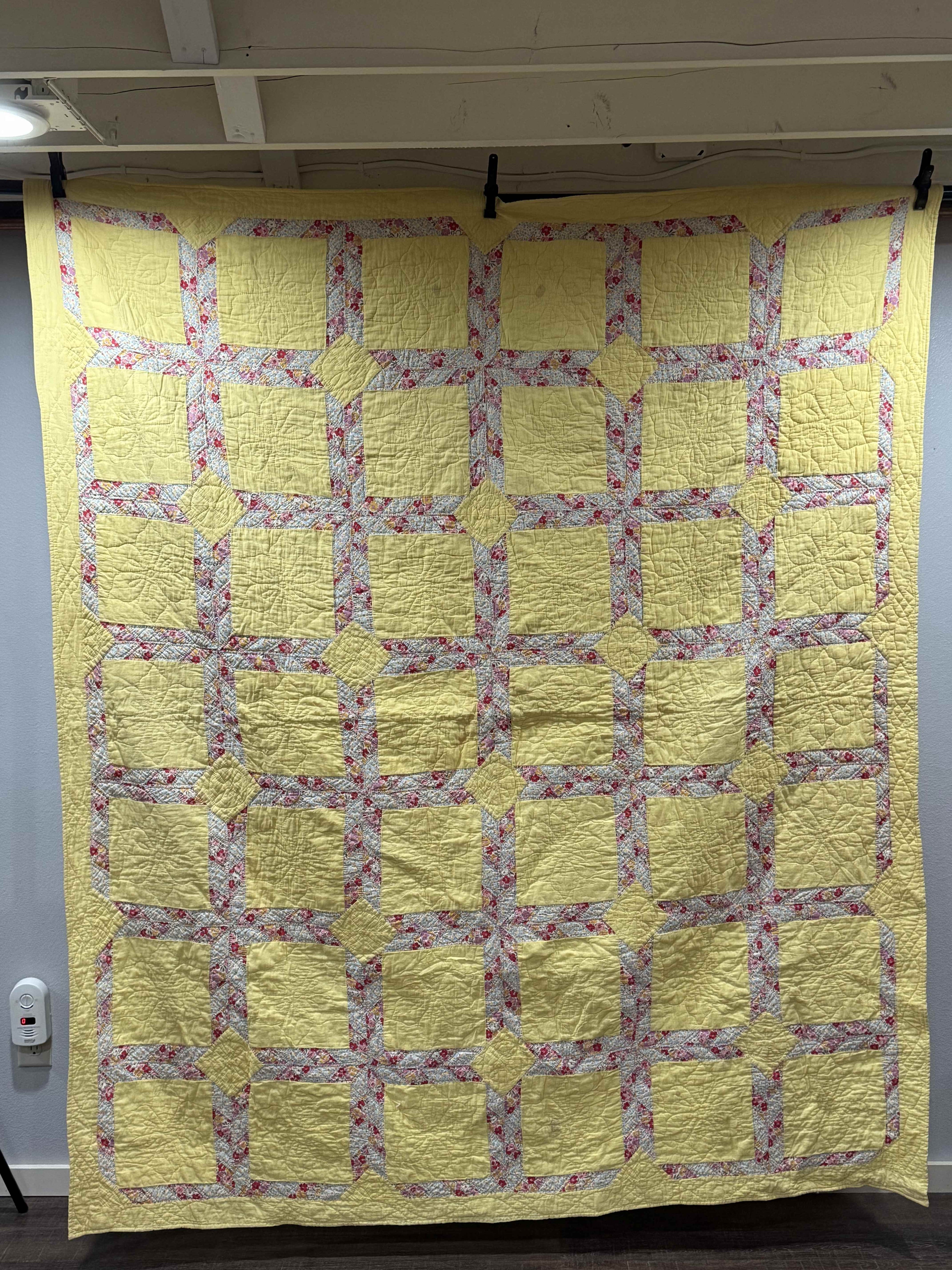 **SOLD** Vintage Quilt Lattice Yellow **SOLD**
