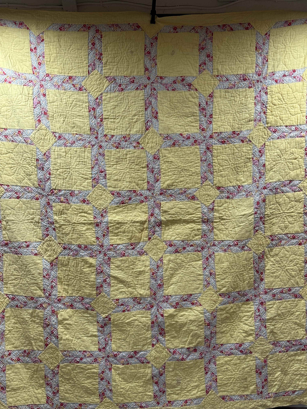 **SOLD** Vintage Quilt Lattice Yellow **SOLD**