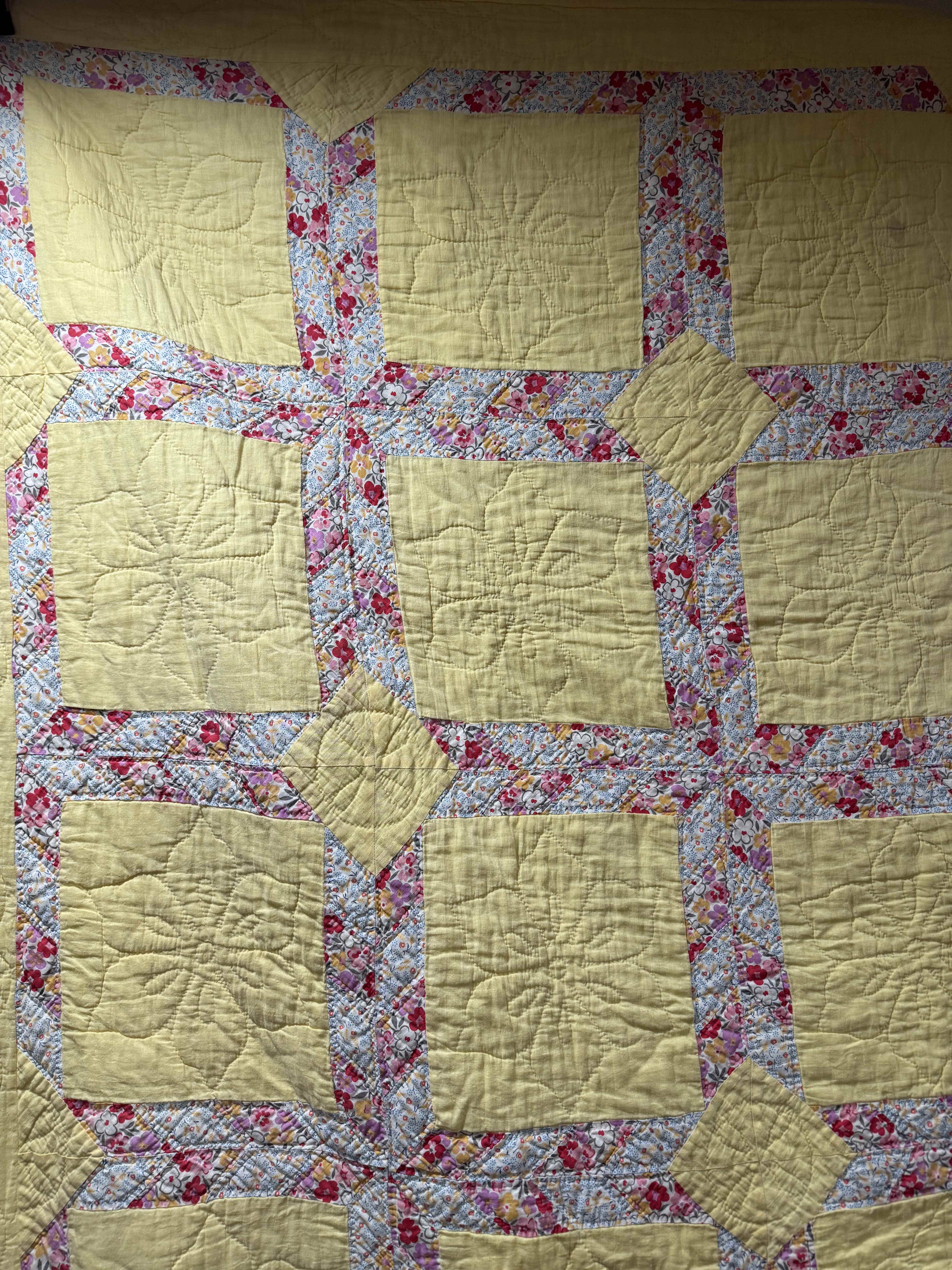 **SOLD** Vintage Quilt Lattice Yellow **SOLD**