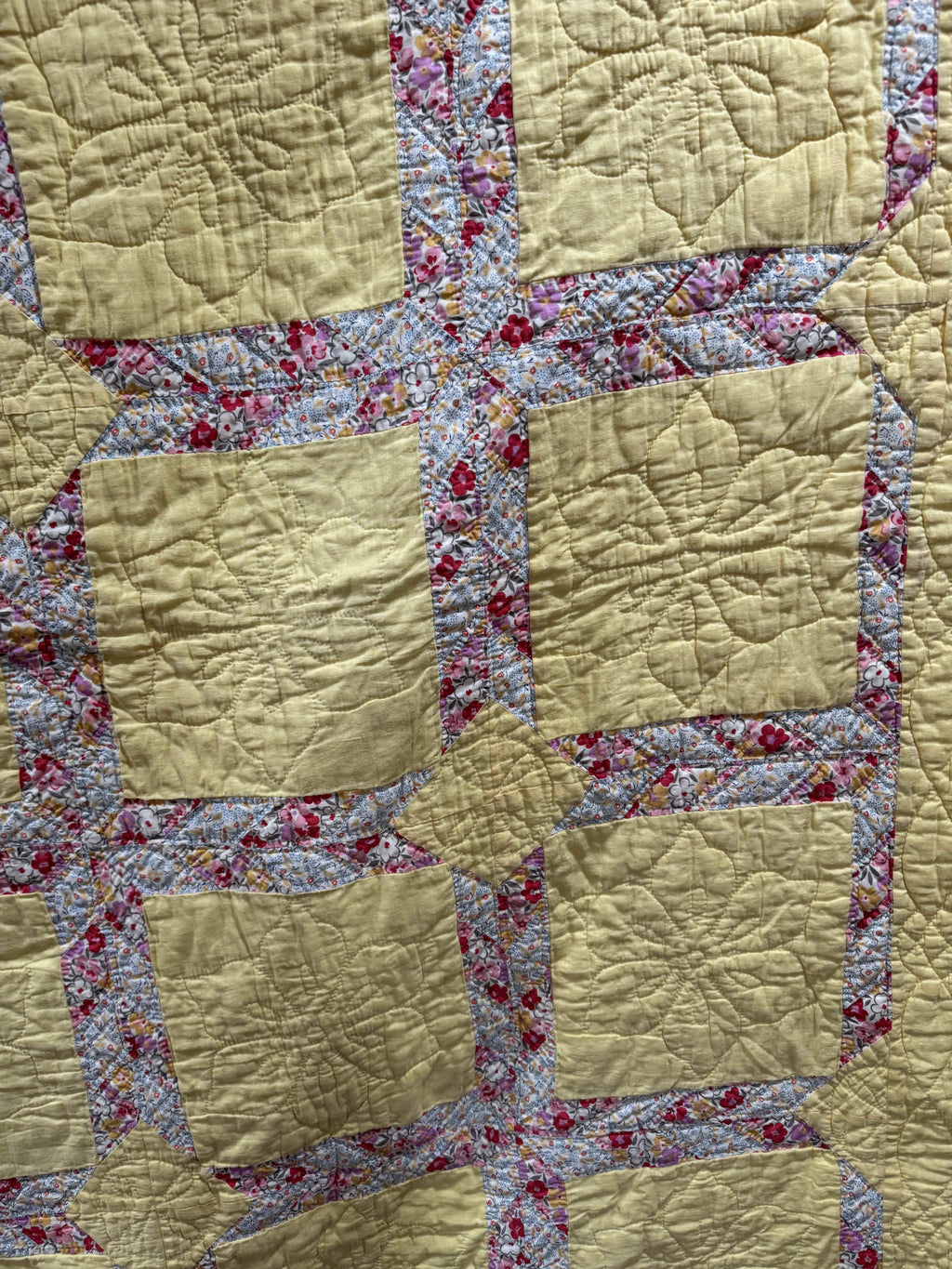 **SOLD** Vintage Quilt Lattice Yellow **SOLD**