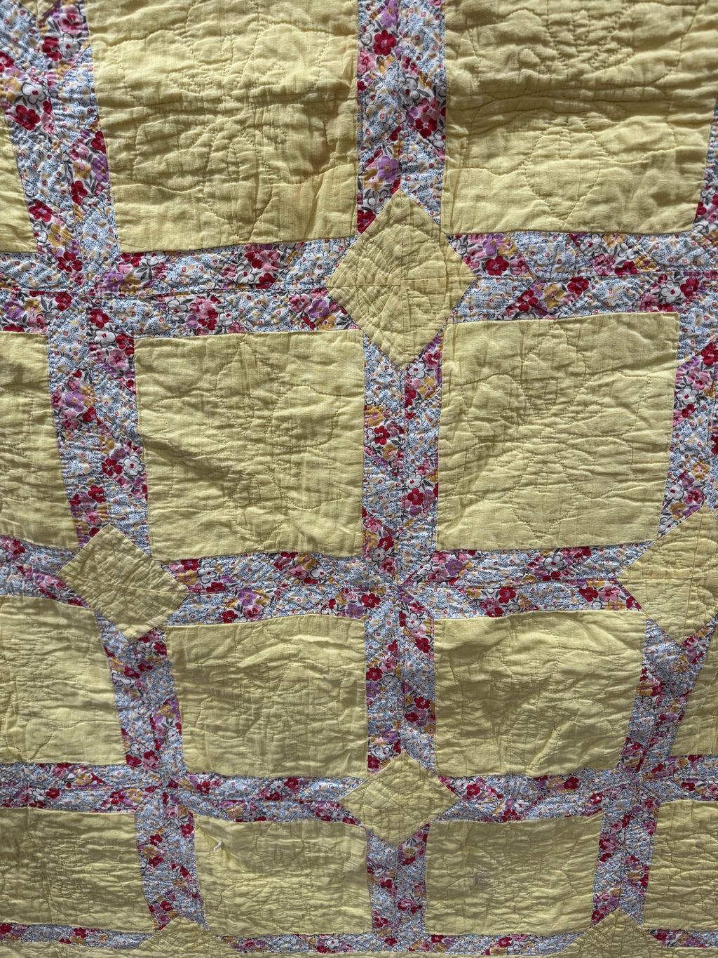**SOLD** Vintage Quilt Lattice Yellow **SOLD**
