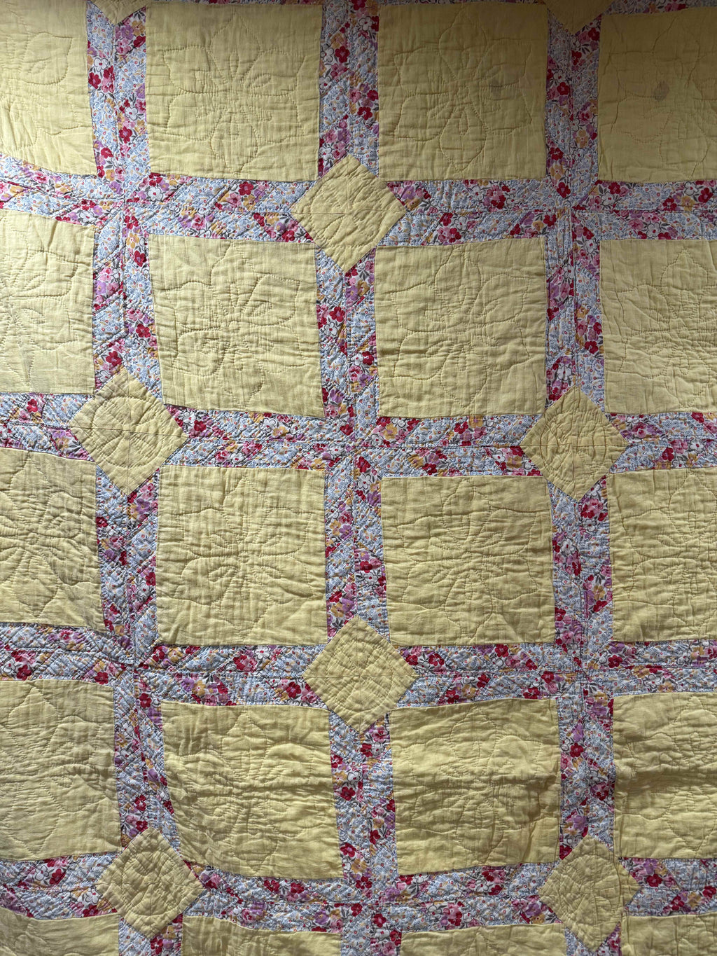**SOLD** Vintage Quilt Lattice Yellow **SOLD**