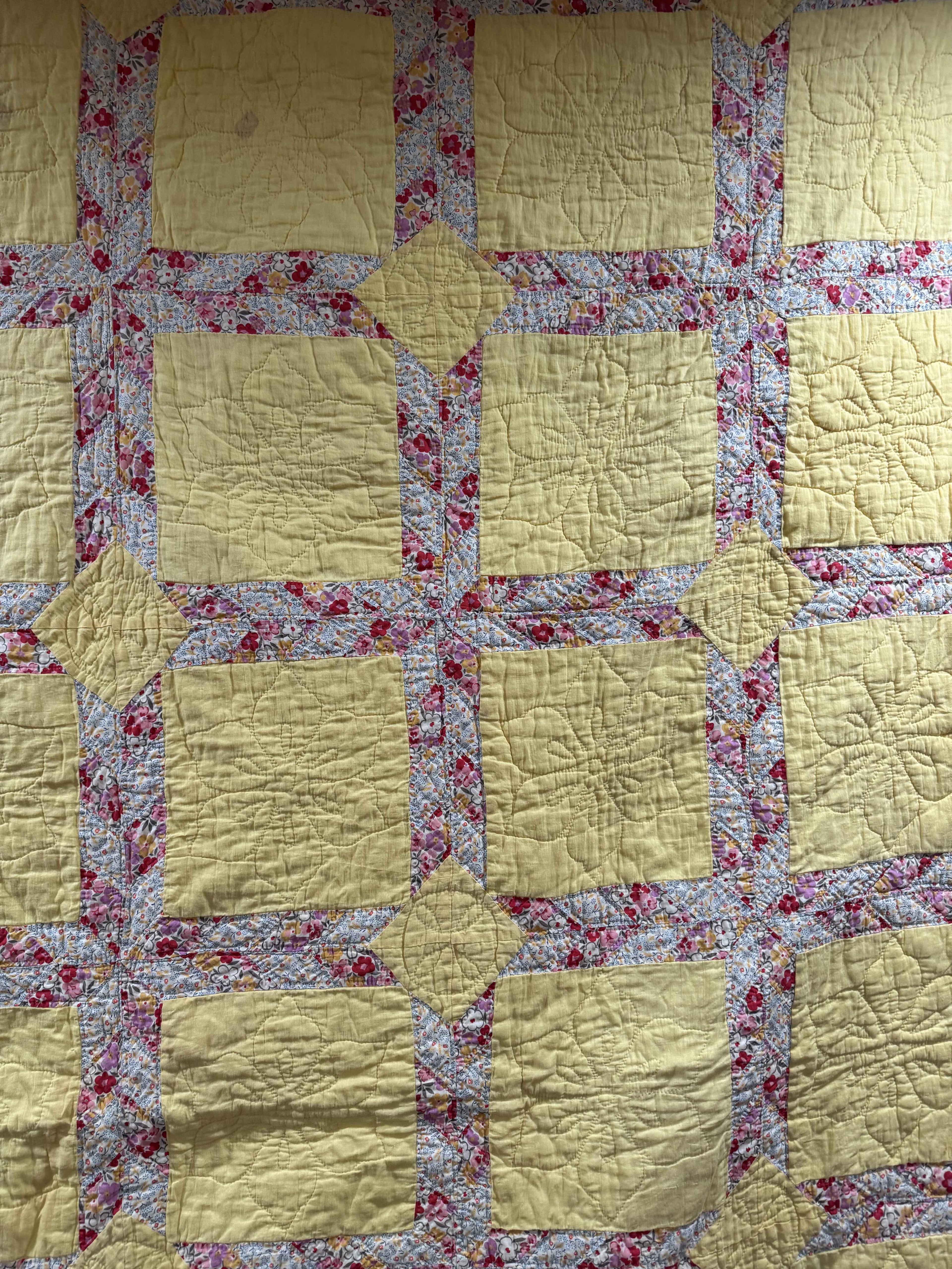 **SOLD** Vintage Quilt Lattice Yellow **SOLD**