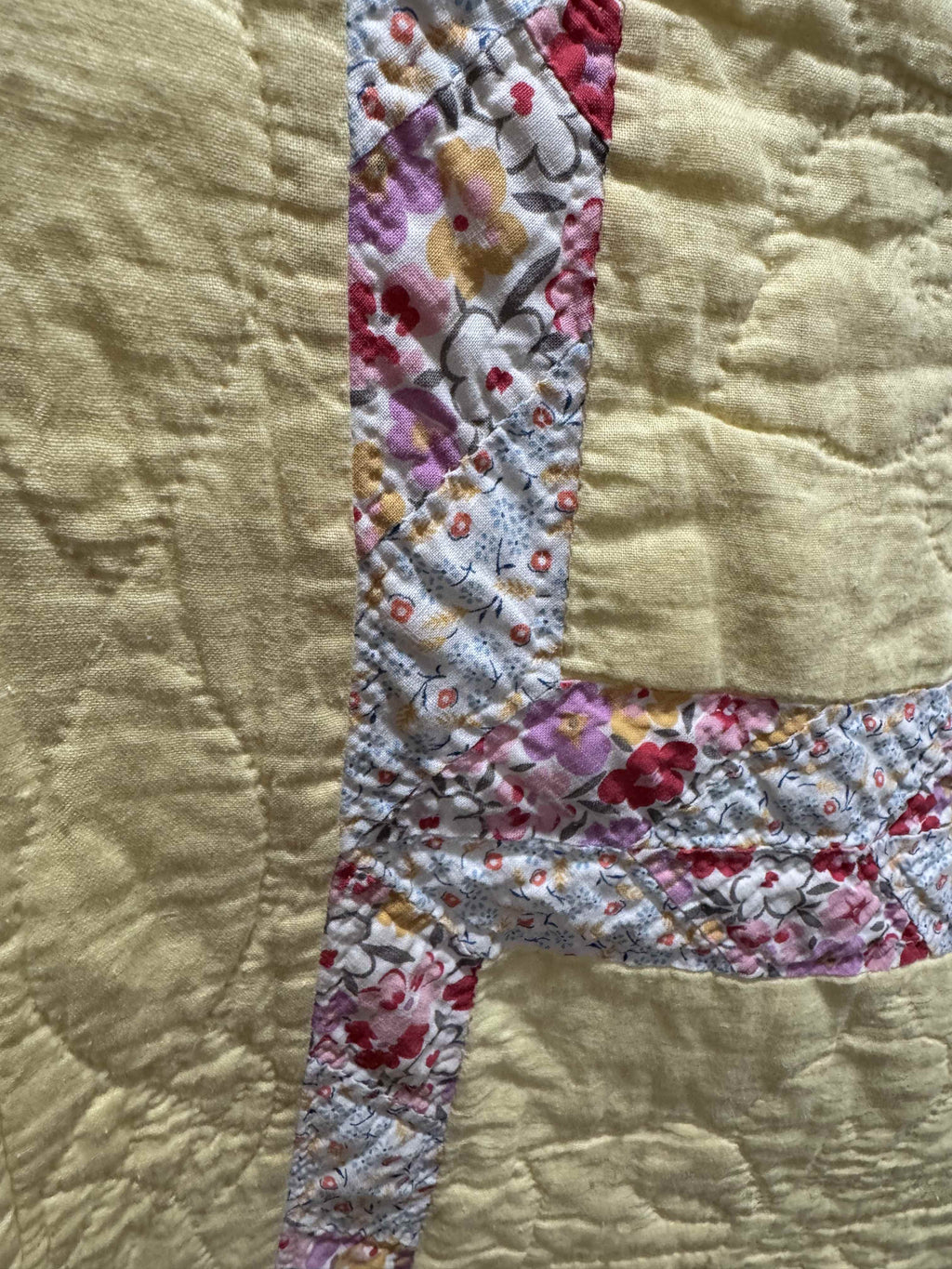 **SOLD** Vintage Quilt Lattice Yellow **SOLD**