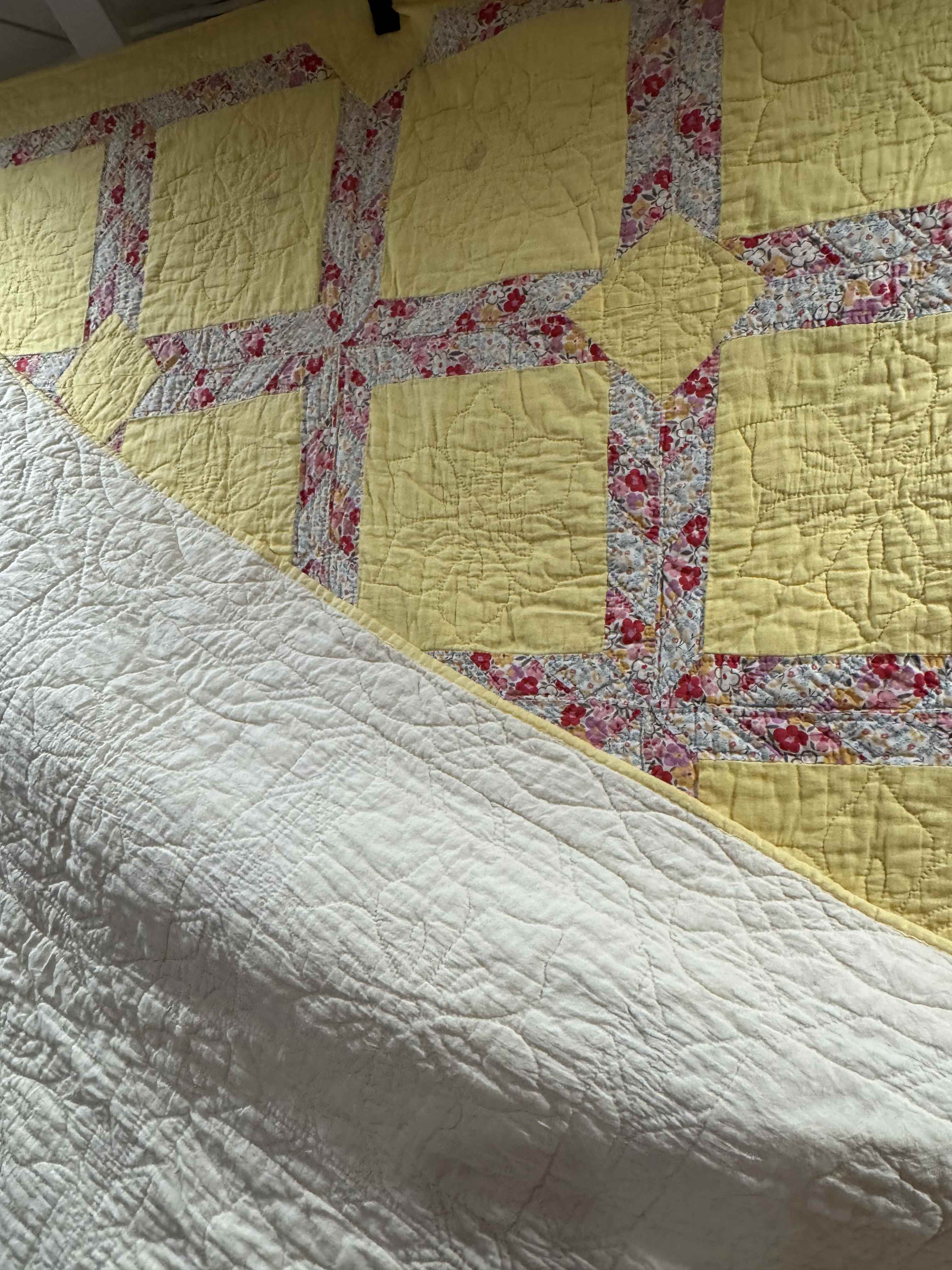 **SOLD** Vintage Quilt Lattice Yellow **SOLD**
