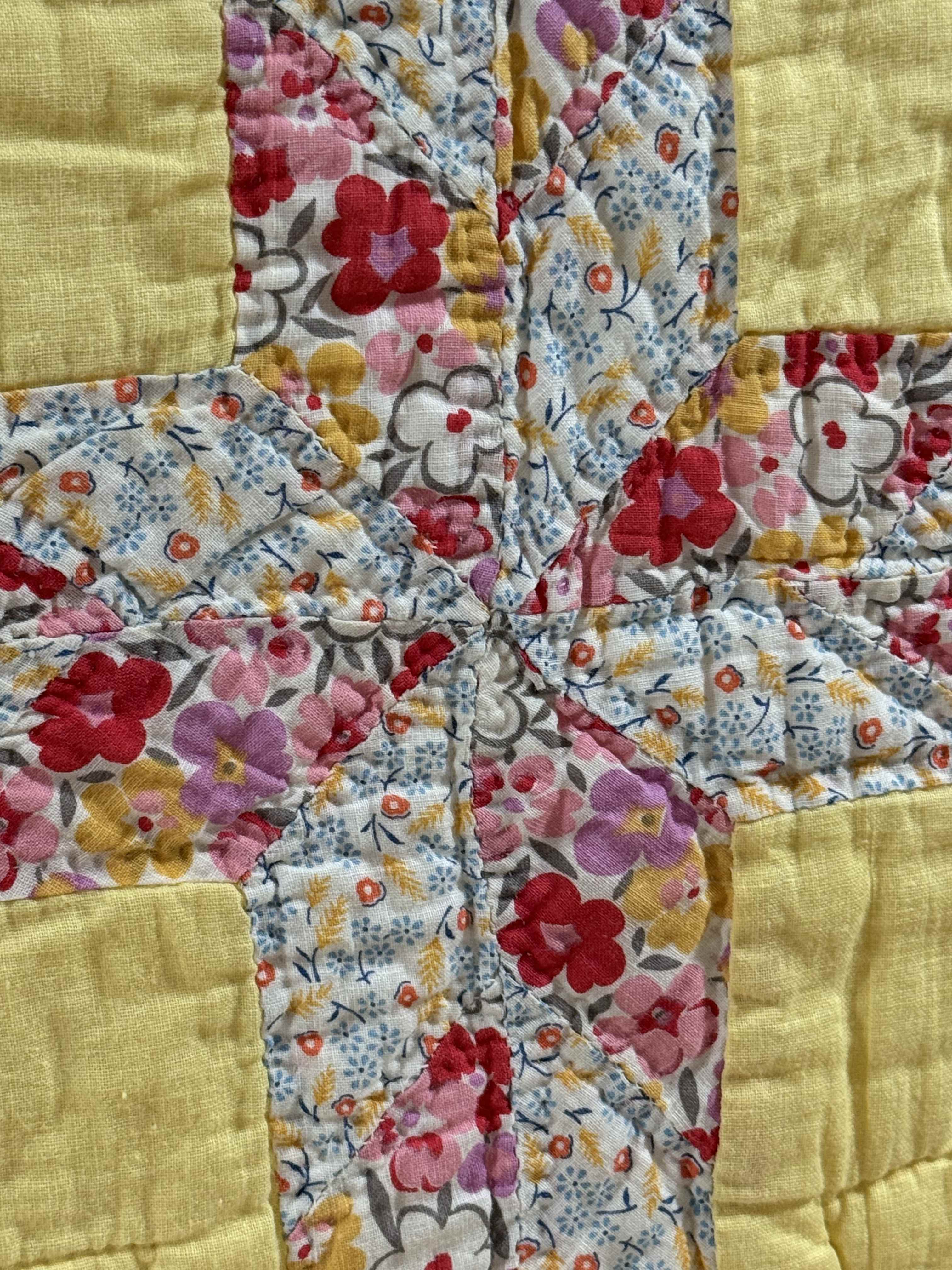 **SOLD** Vintage Quilt Lattice Yellow **SOLD**